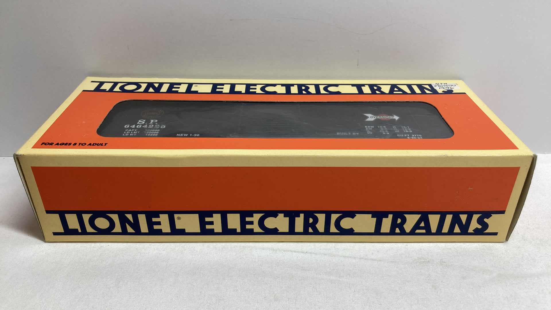 Photo 1 of LIONEL ELECTRIC TRAINS SOUTHERN PACIFIC BOX CAR 6-19274