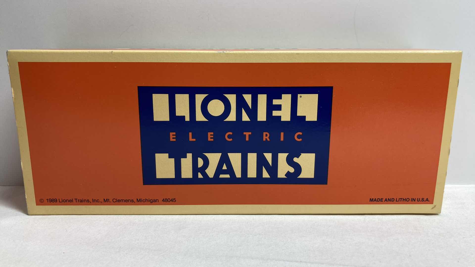 View 6 of LIONEL ELECTRIC TRAINS NEW YORK CENTRAL 6464 SERIES BOX CAR 6-19267