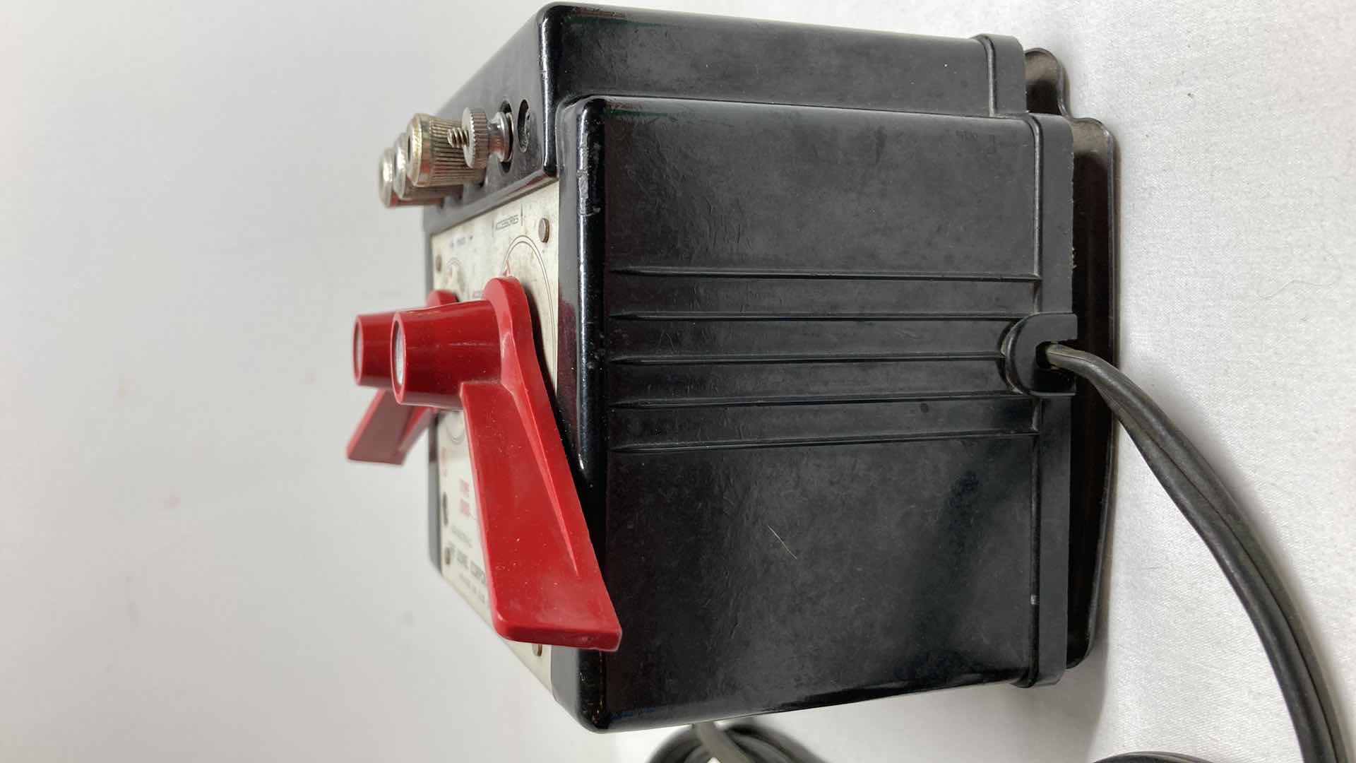 Photo 1 of LIONEL 90 WATT MULTI VOLT POWER PACK TOY TRANSFORMER TYPE 0100