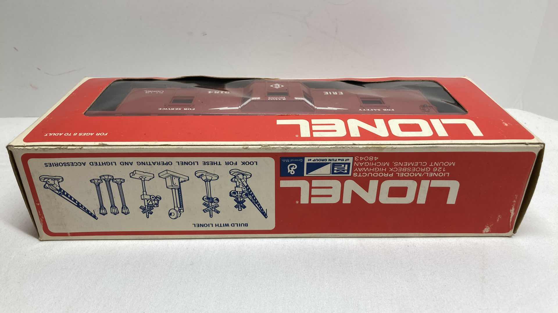 Photo 1 of LIONEL ERIE BAY WINDOW CABOOSE CAR 6-9184