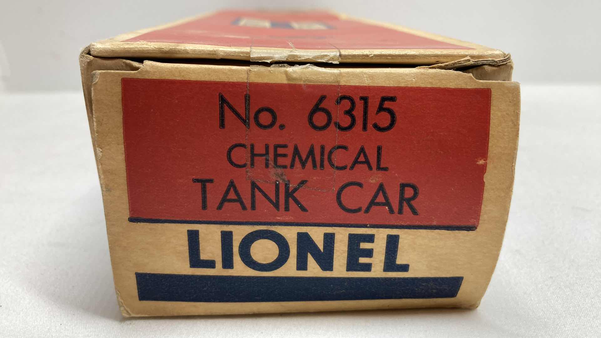 Photo 1 of LIONEL ELECTRIC TRAINS CHEMICAL TANK CAR 6315-12