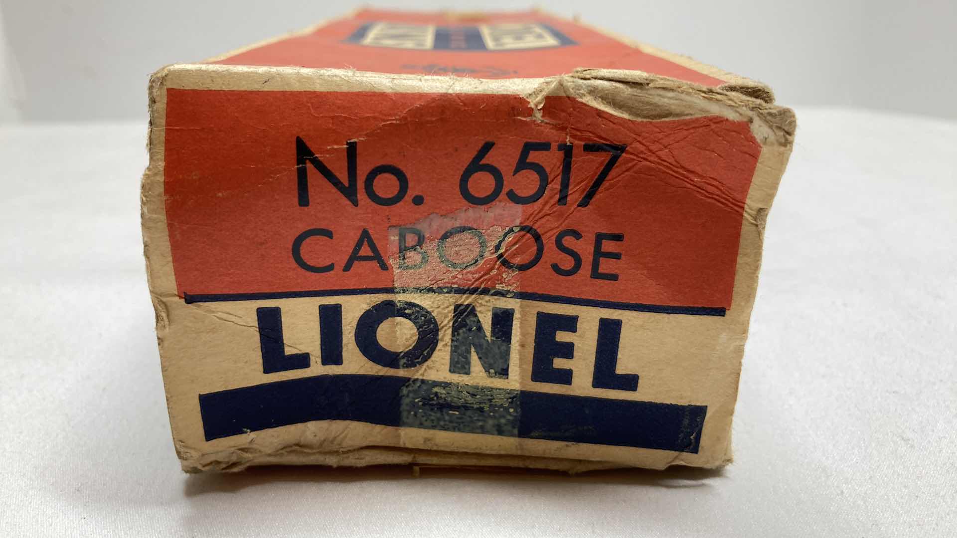 Photo 1 of LIONEL ELECTRIC TRAINS CABOOSE CAR 6517-23