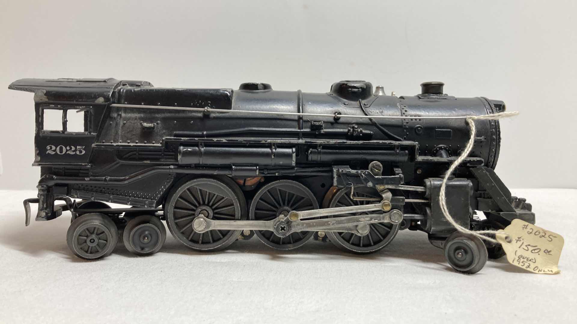 Photo 1 of LIONEL LOCOMOTIVE 2025 YR1952