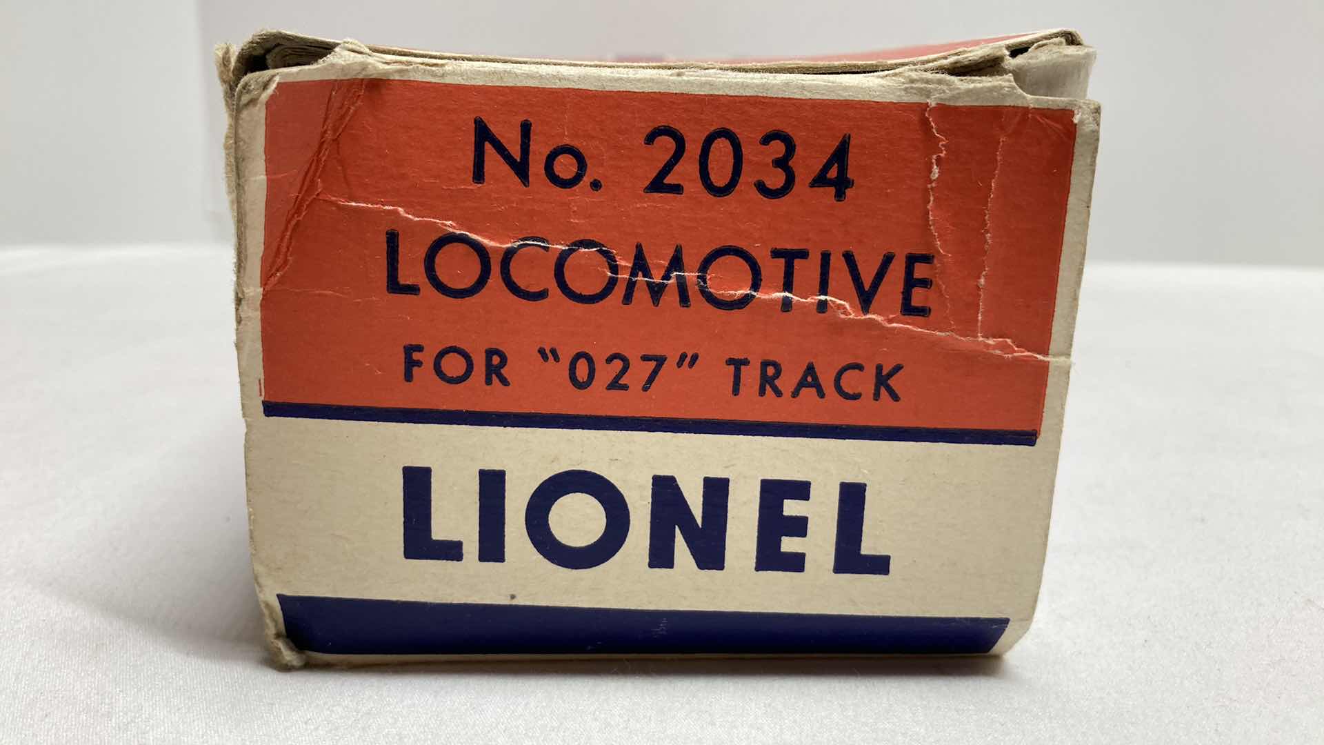 Photo 1 of LIONEL ELECTRIC TRAINS LOCOMOTIVE 2034-10