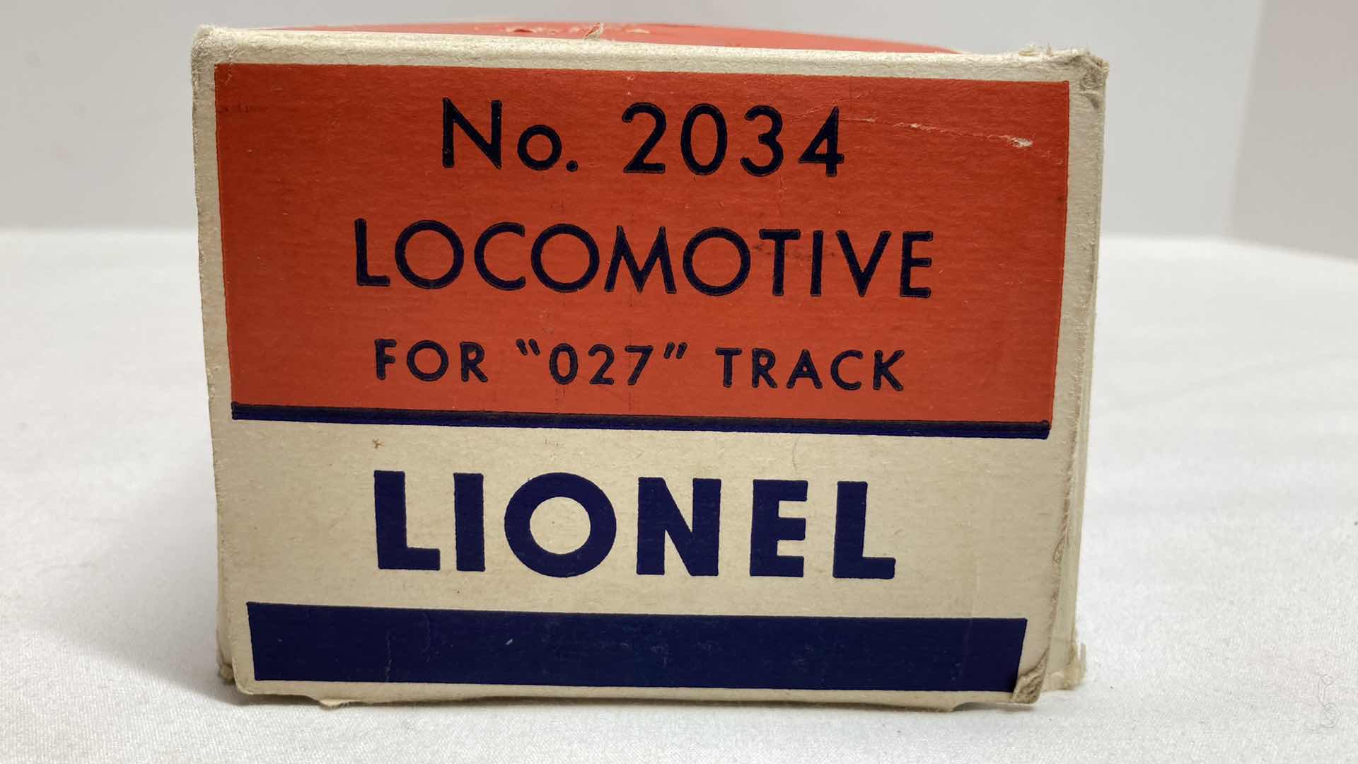 Photo 1 of LIONEL ELECTRIC TRAINS LOCOMOTIVE 2034-10