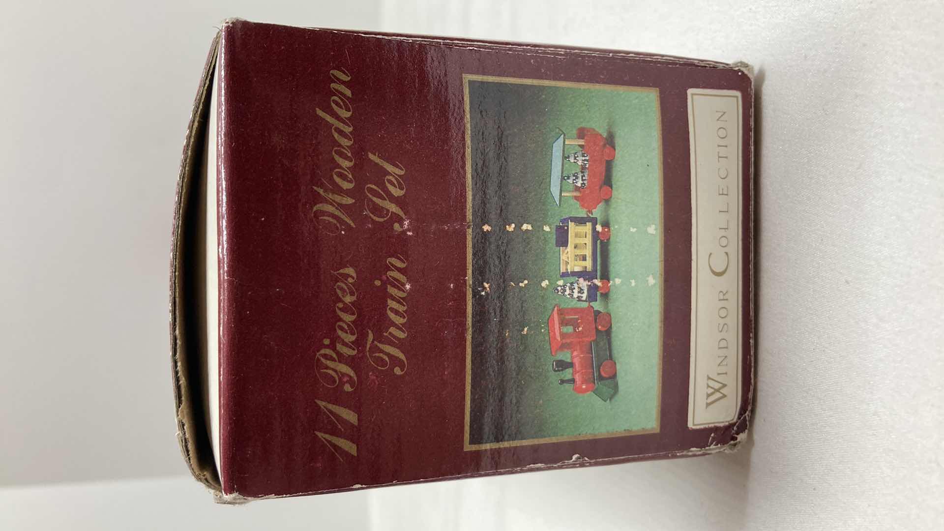 Photo 3 of WINDSOR COLLECTION 11PC WOOD TRAIN SET