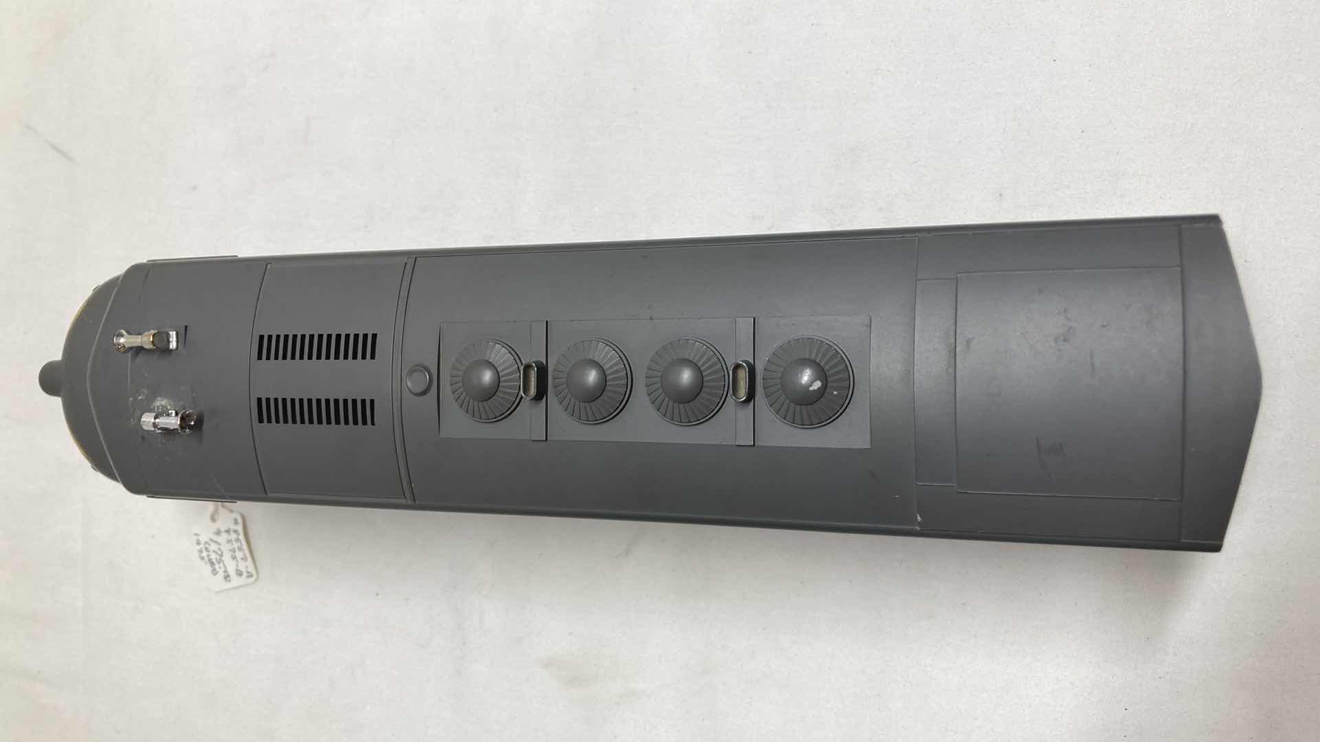 Photo 6 of LIONEL MILWAUKEE ROAD LOCOMOTIVE 8557 & MILWAUKEE ROAD CAR 8575 YR1975