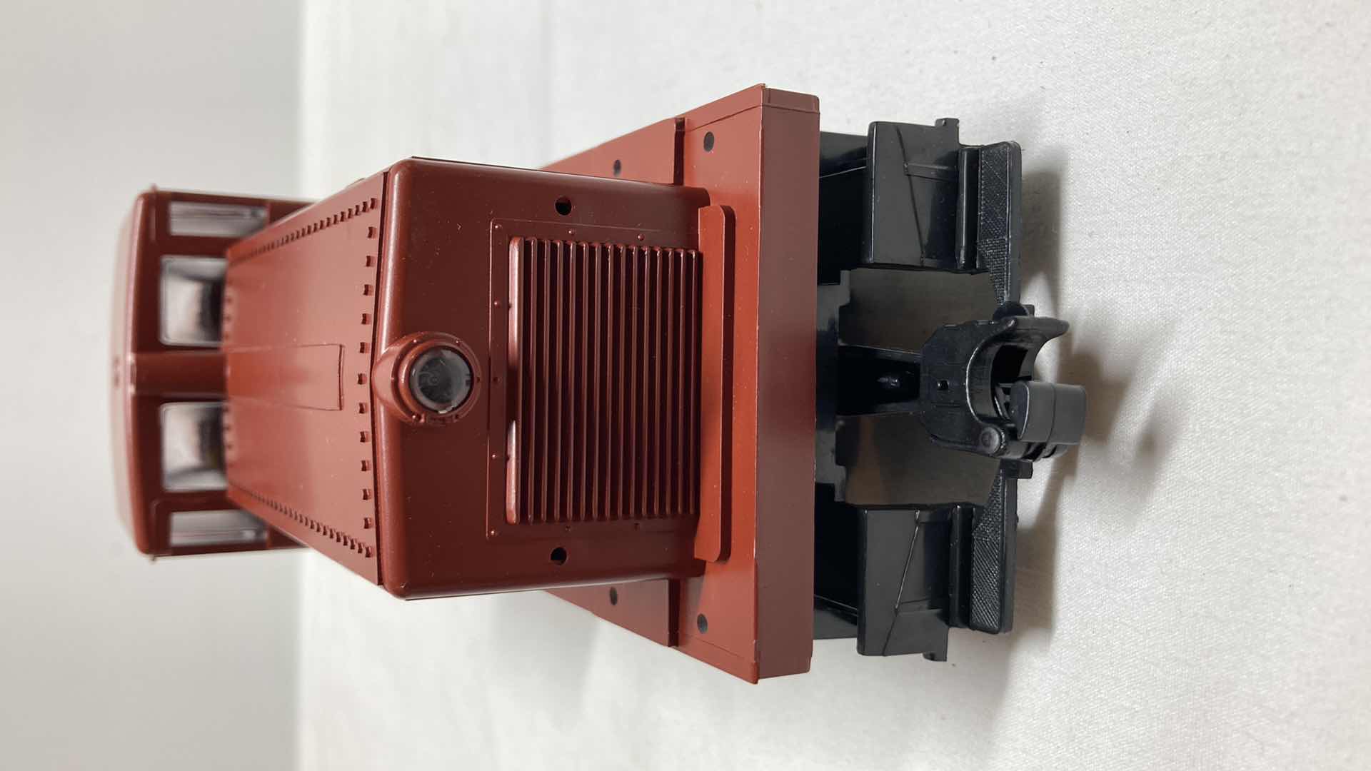 Photo 1 of LIONEL 44-TON DIESEL SWITCHER 18907 YR1993