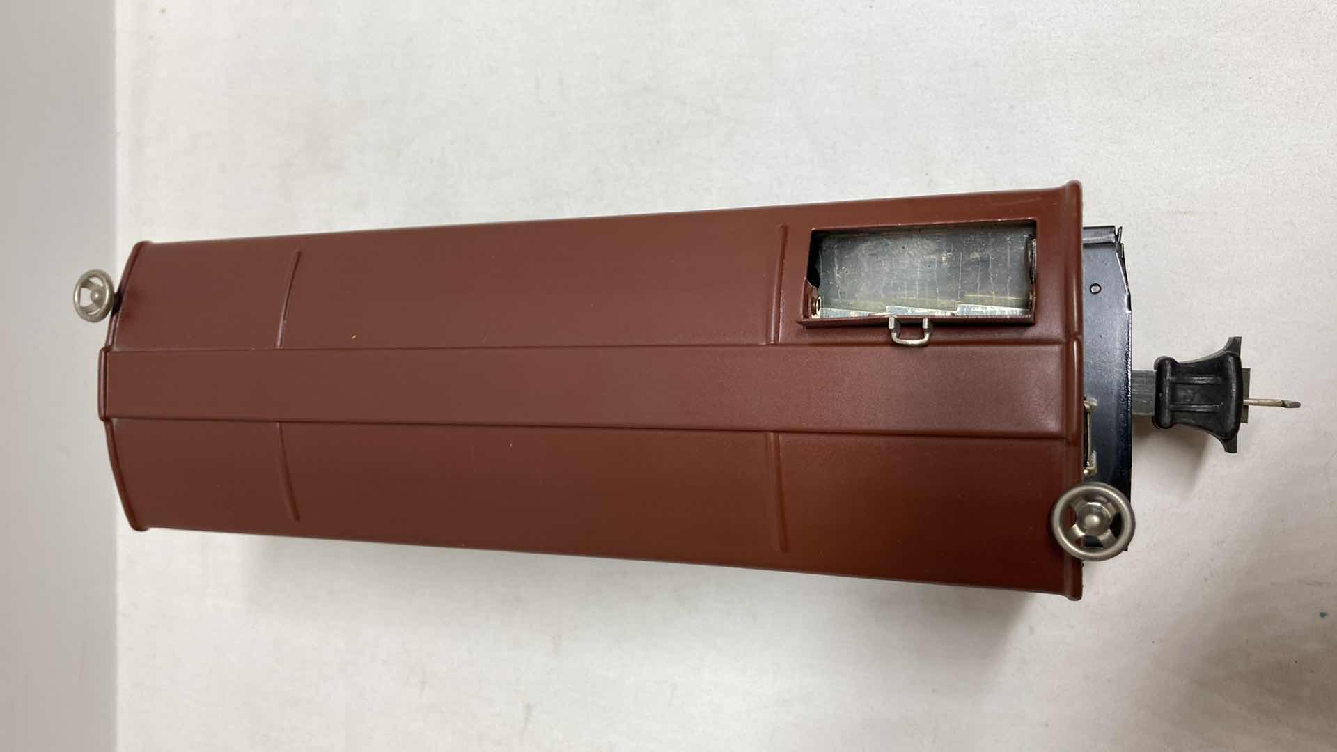 Photo 1 of LIONEL PREWAR MERCHANDISE CAR 3814 W CRATES & INSTRUCTIONS