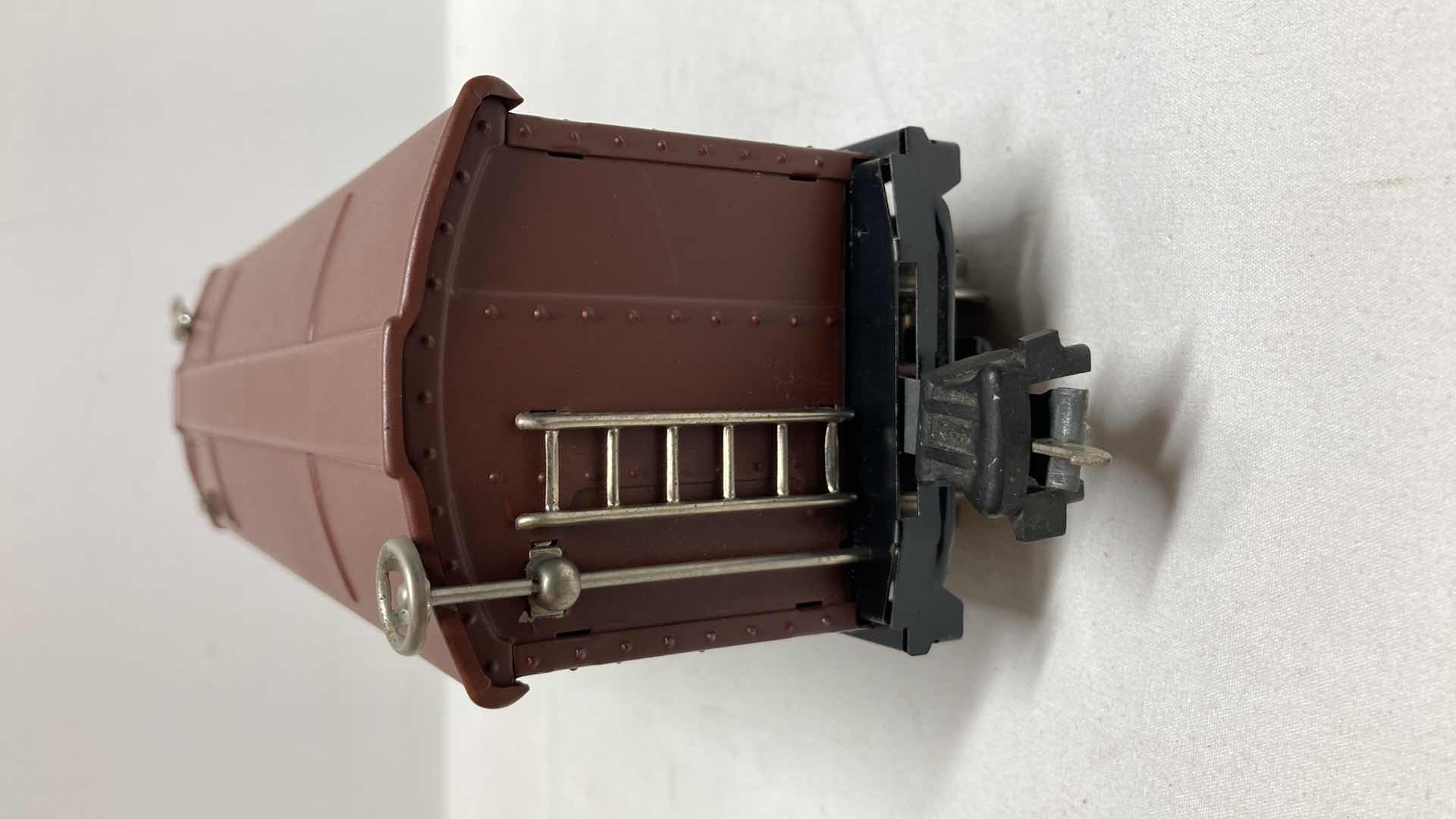 Photo 1 of LIONEL PREWAR MERCHANDISE CAR 3814 W CRATES & INSTRUCTIONS