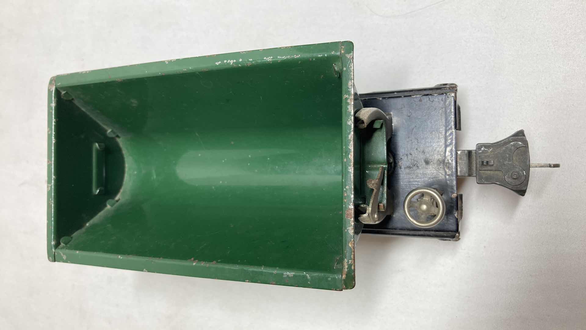 Photo 1 of LIONEL PREWAR DUMP CAR 2659