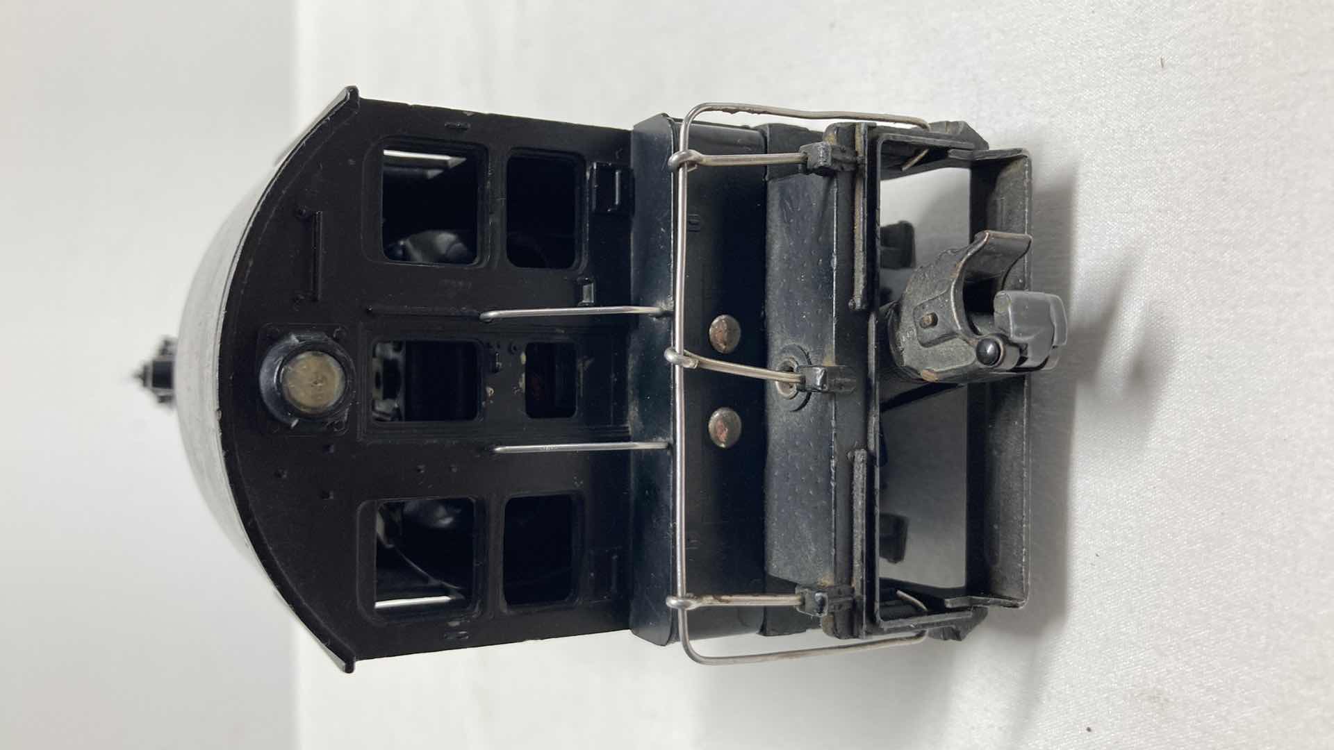 Photo 1 of LIONEL AT& SF SWITCHER 624 YR1949-50