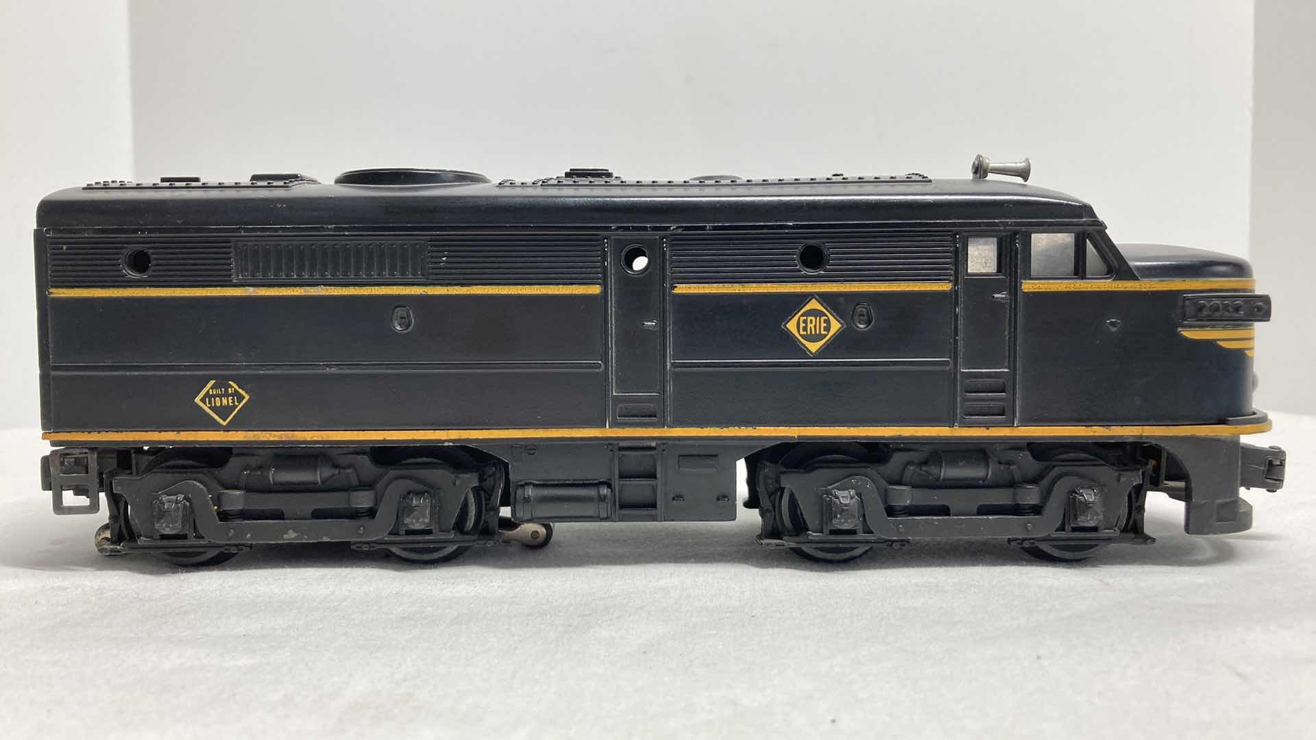 Photo 1 of LIONEL ERIE ALCO AA LOCOMOTIVE 2023 YR1952-54