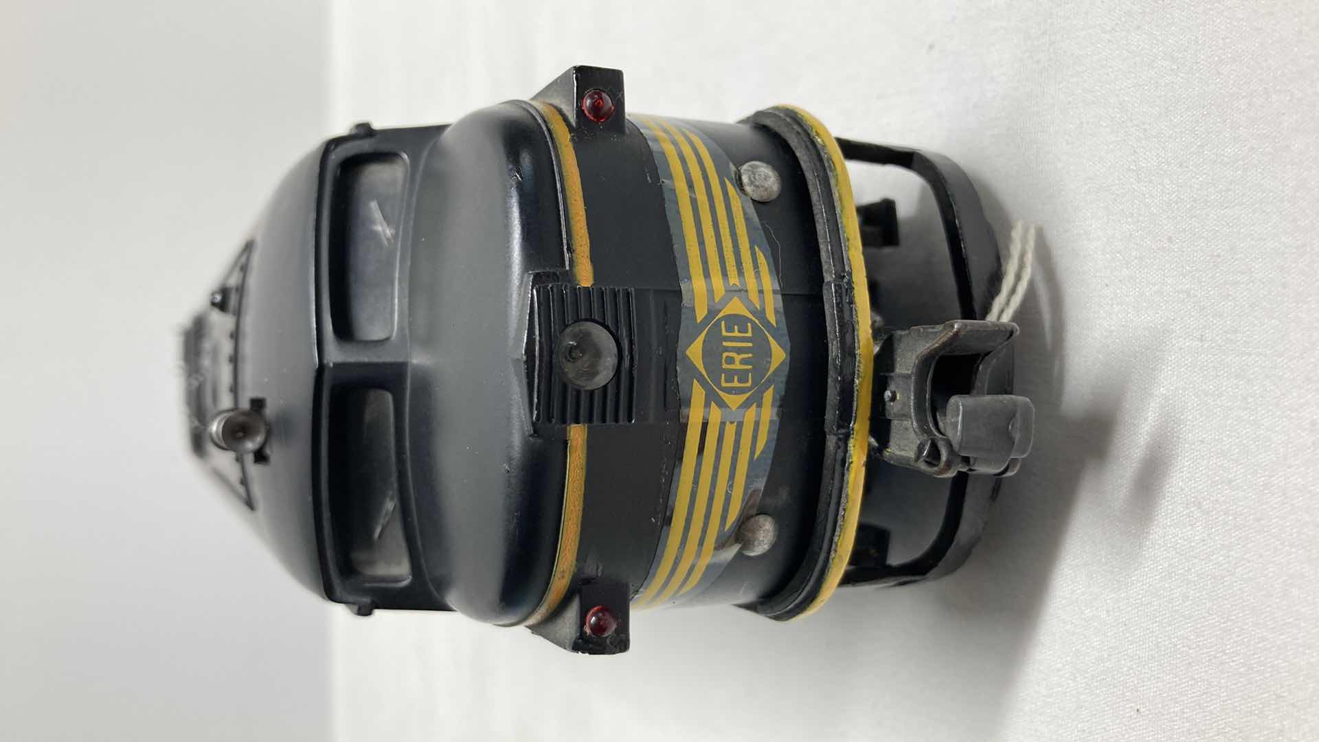 Photo 2 of LIONEL ERIE ALCO AA LOCOMOTIVE 2023 YR1952-54