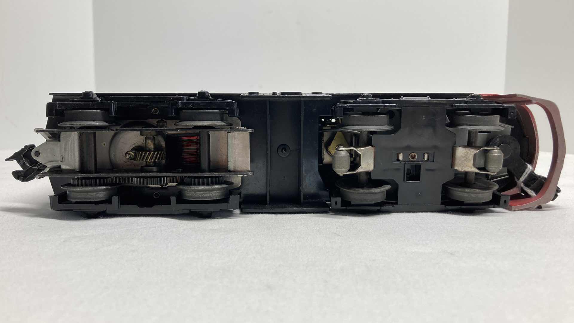 Photo 7 of LIONEL ERIE ALCO AA LOCOMOTIVE 215 & LIONEL ERIE ALCO AA DUMMY LOCOMOTIVE 218 YR1965