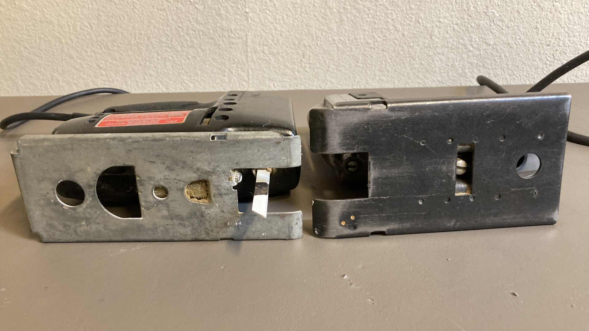 Photo 6 of CRAFTSMAN 5/8” SABRE SAW MODEL 31510700 & CRAFTSMAN 3 SPEED SABRE SAW MODEL 31527761