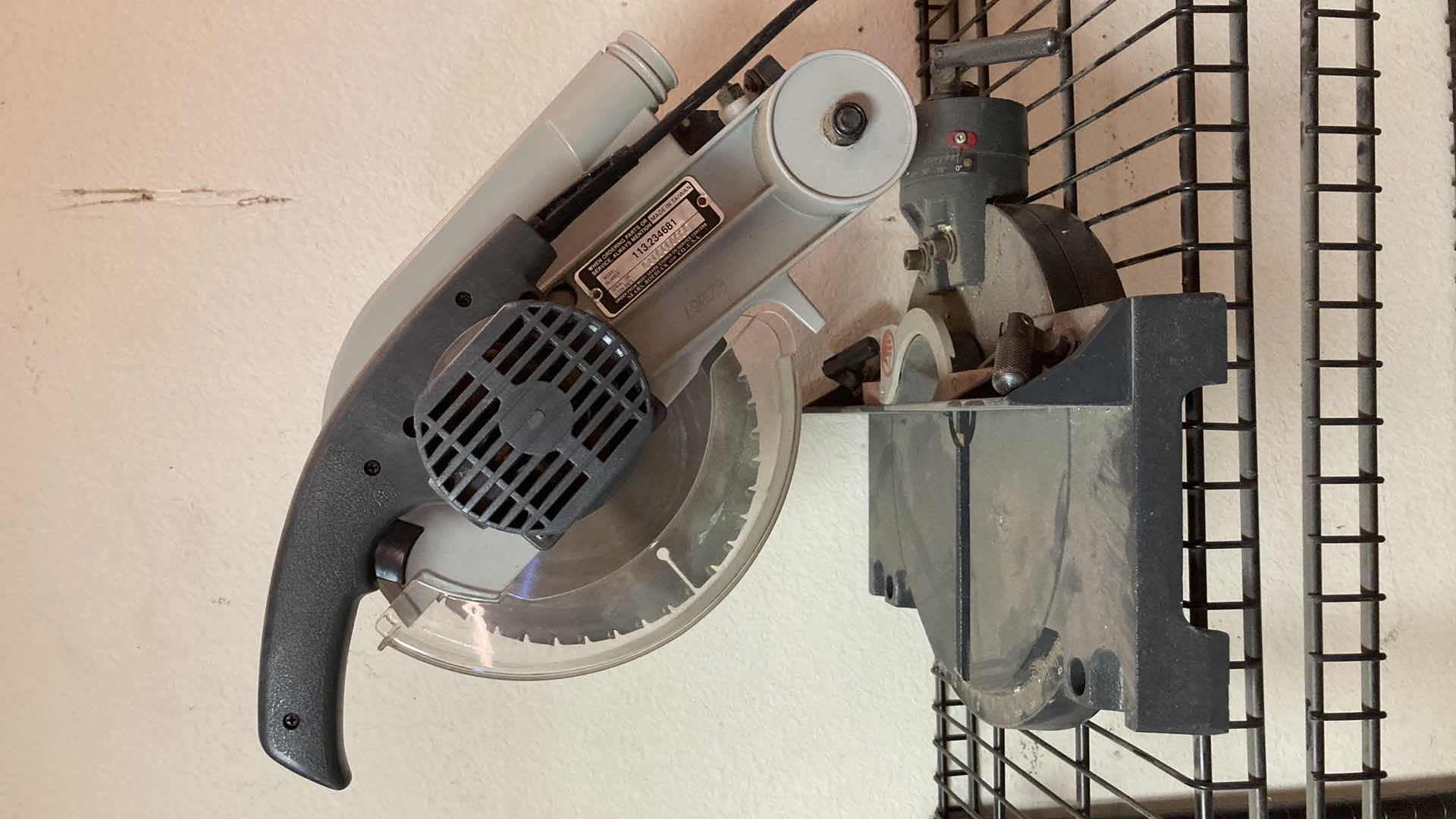 Photo 1 of CRAFTSMAN 8.25” COMPOUND MITER SAW MODEL 113.234681