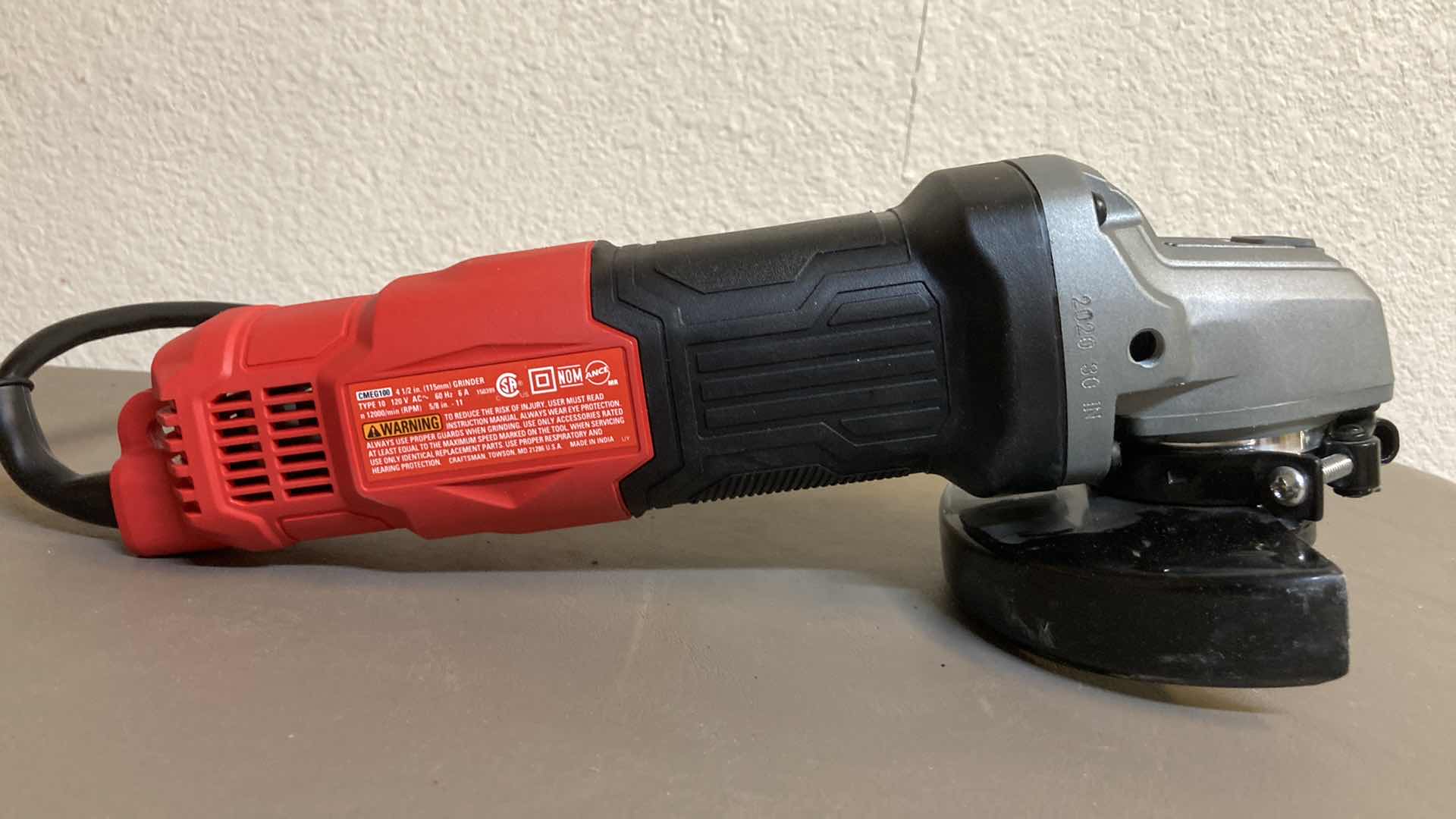 Photo 2 of CRAFTSMAN 6.0 AMP ANGLE GRINDER MODEL CMEG100