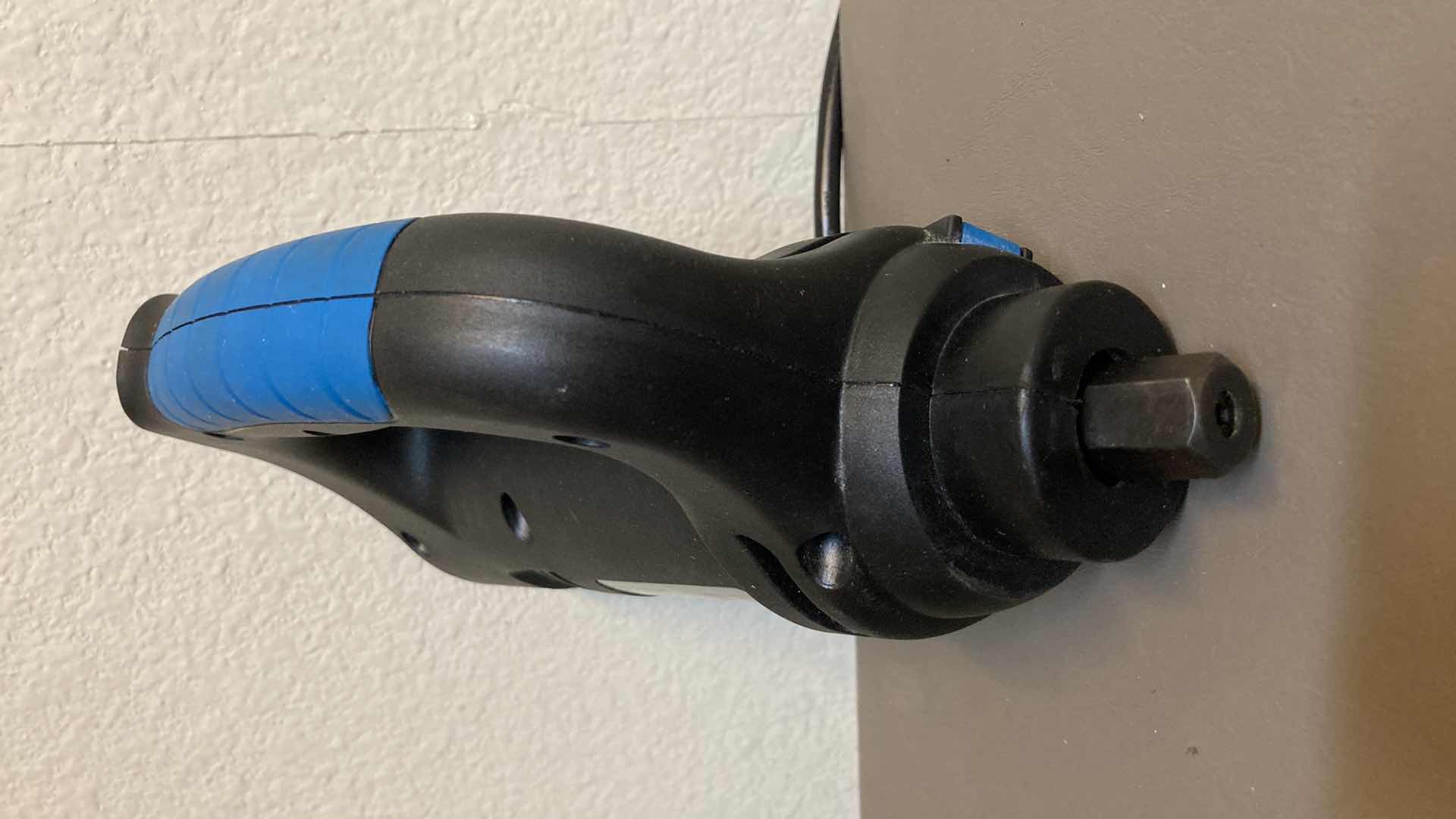 Photo 4 of FERM 4A ROTARY CUTTING TOOL MODEL SCM8001 W CASE