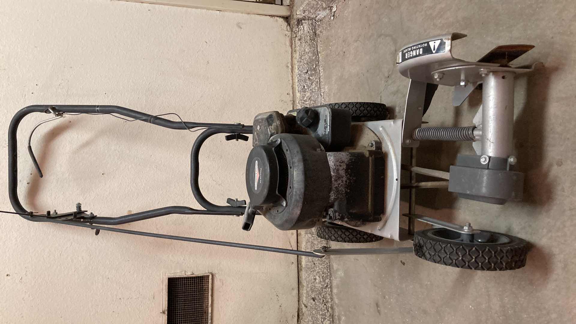 Photo 2 of CRAFTSMAN 3.5HP EDGER