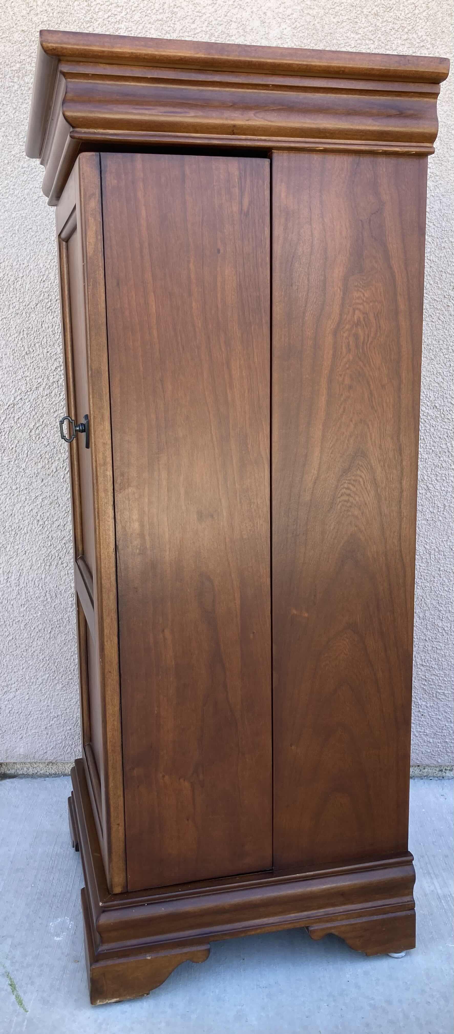 Photo 1 of MAHOGANY WOOD FINISH MEDIA STORAGE TOWER 16” X 16” H40”