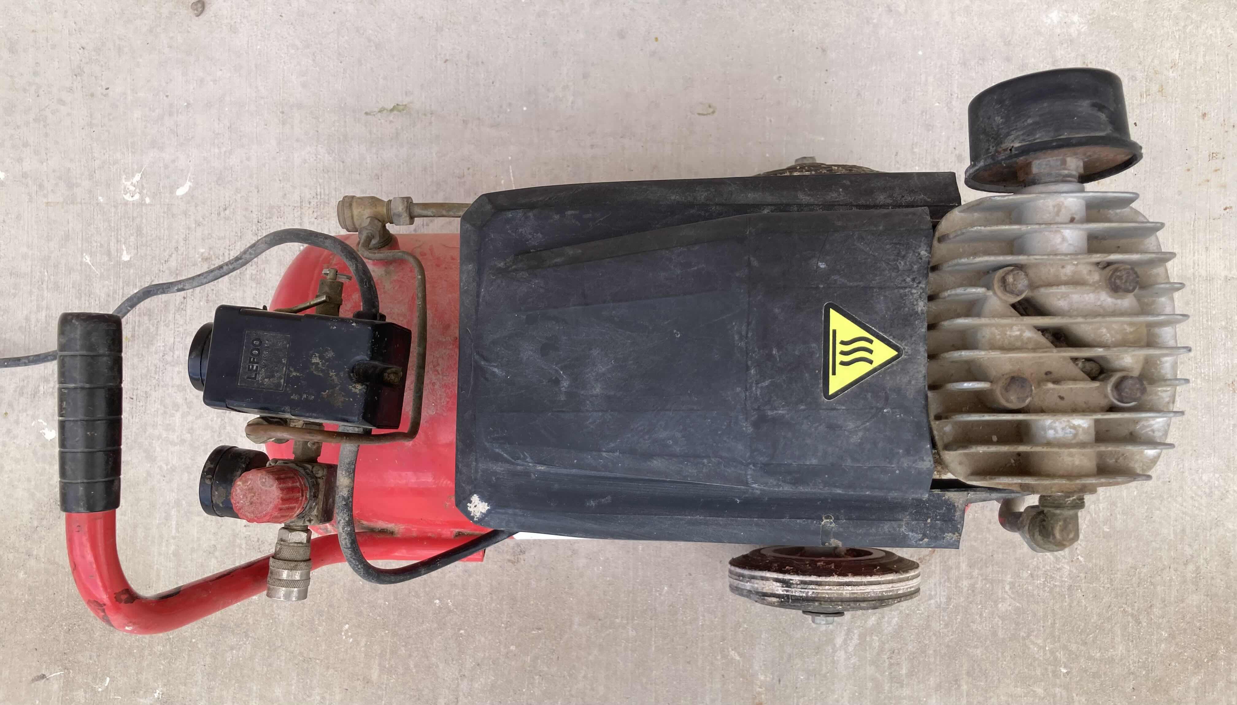 Photo 1 of AIR ACE 3 PEAK 6GAL 115PSI AIR COMPRESSOR MODEL TD2525