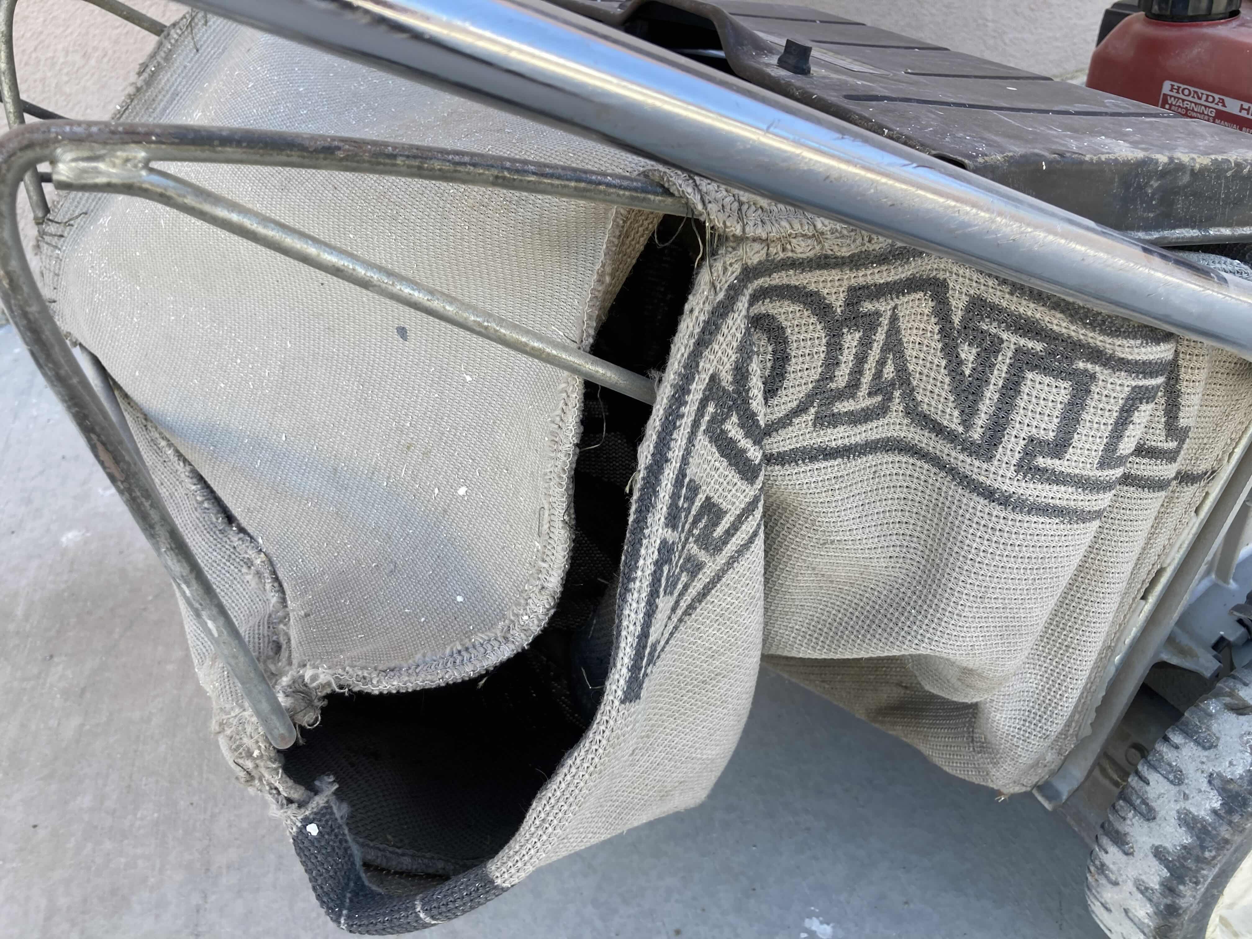 Photo 1 of HONDA HR214 LAWN MOWER