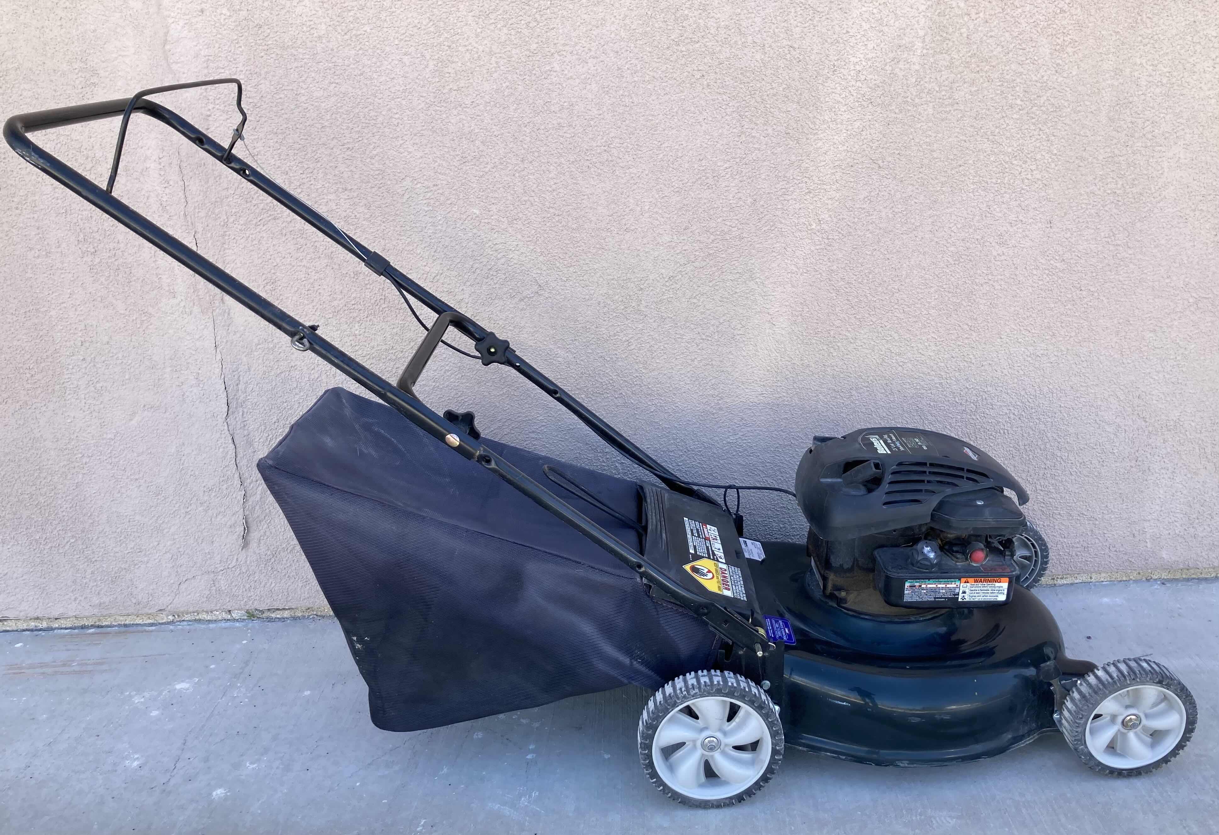 Photo 1 of BOLENS 550 SERIES 21” CUT/REAR BAG MULCHING LAWN MOWER MODEL 11A-414J265