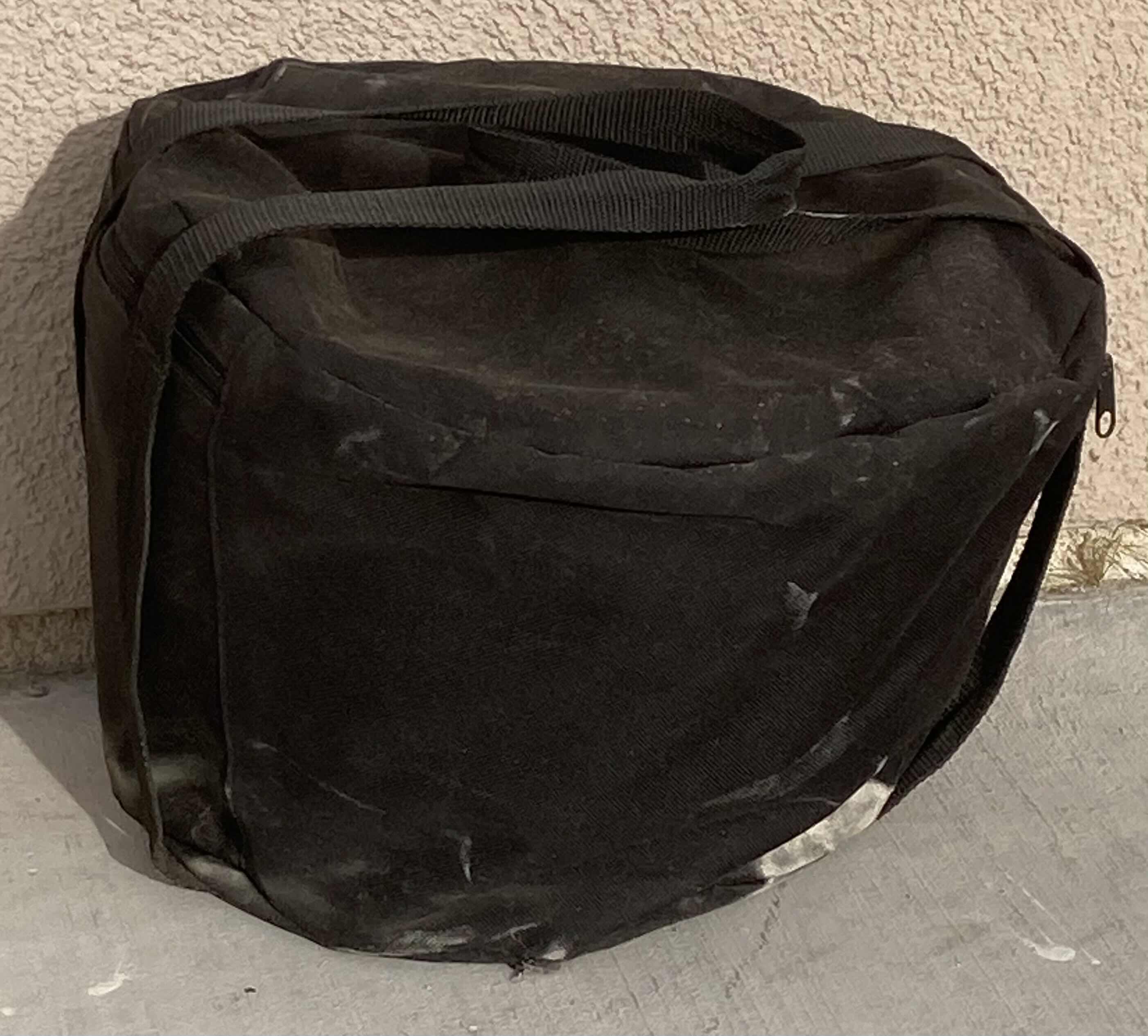 Photo 6 of KELTY RIDGEWAY CAST IRON POT DUTCH OVEN W CASE 14” X 13”  H8.5”