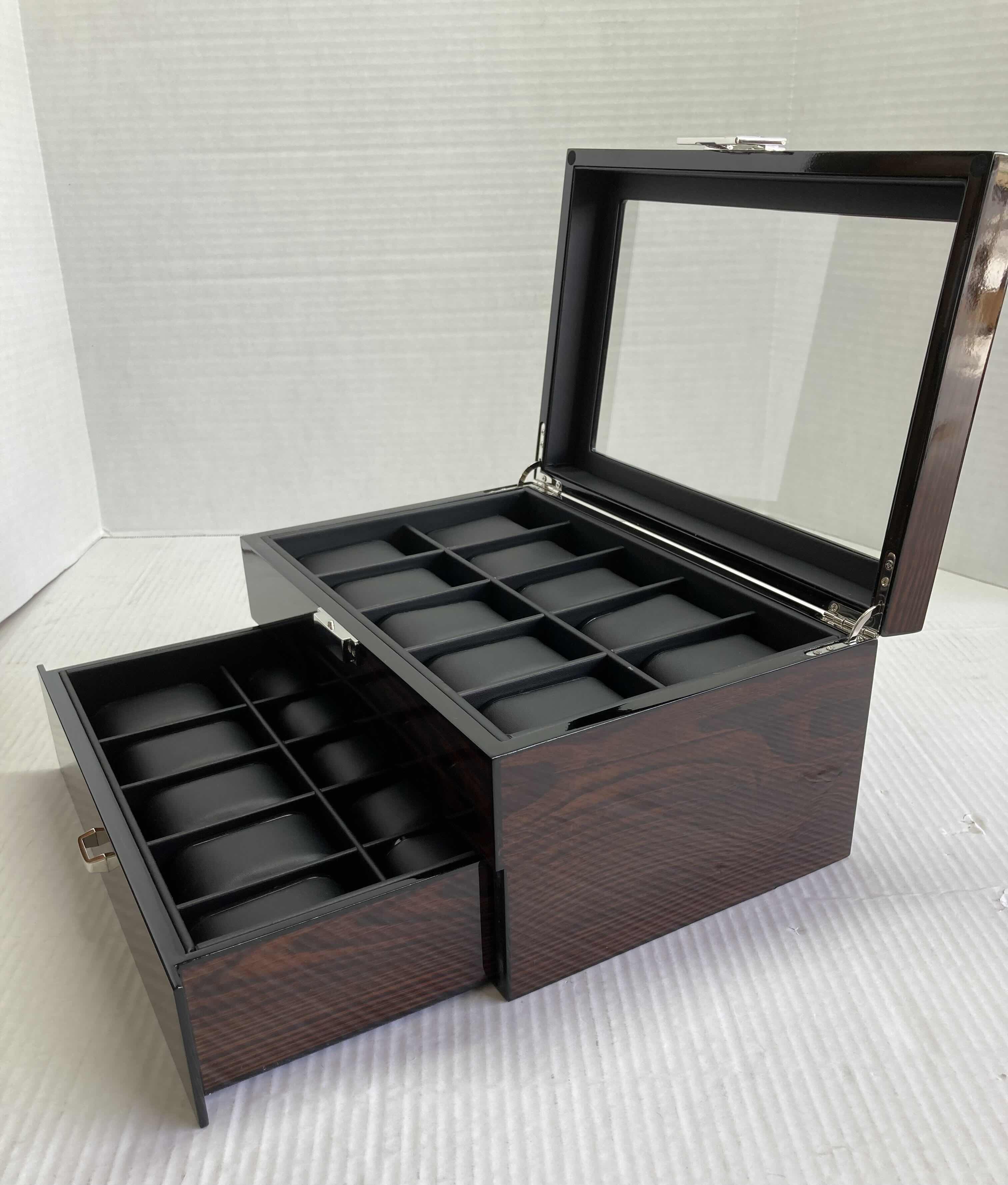 Photo 1 of NEW BROWN BEWISHOME WATCH BOX W GLASS TOP LEATHER INTERIOR 11.73” X 7.83” H5.59”