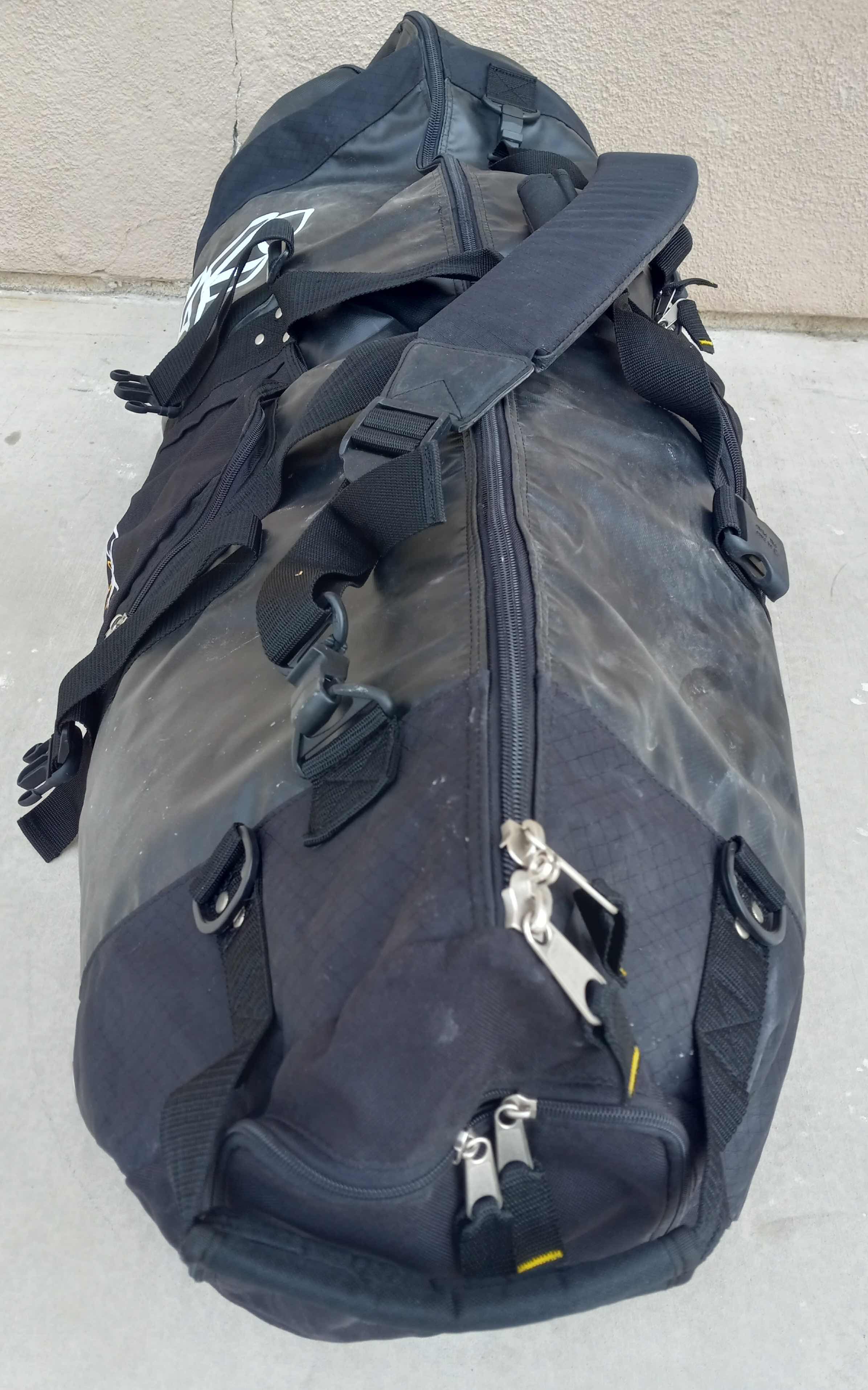 Photo 1 of OGIO SPORT ROLLING TRAVEL GOLF BAG 17” X 16” H50”