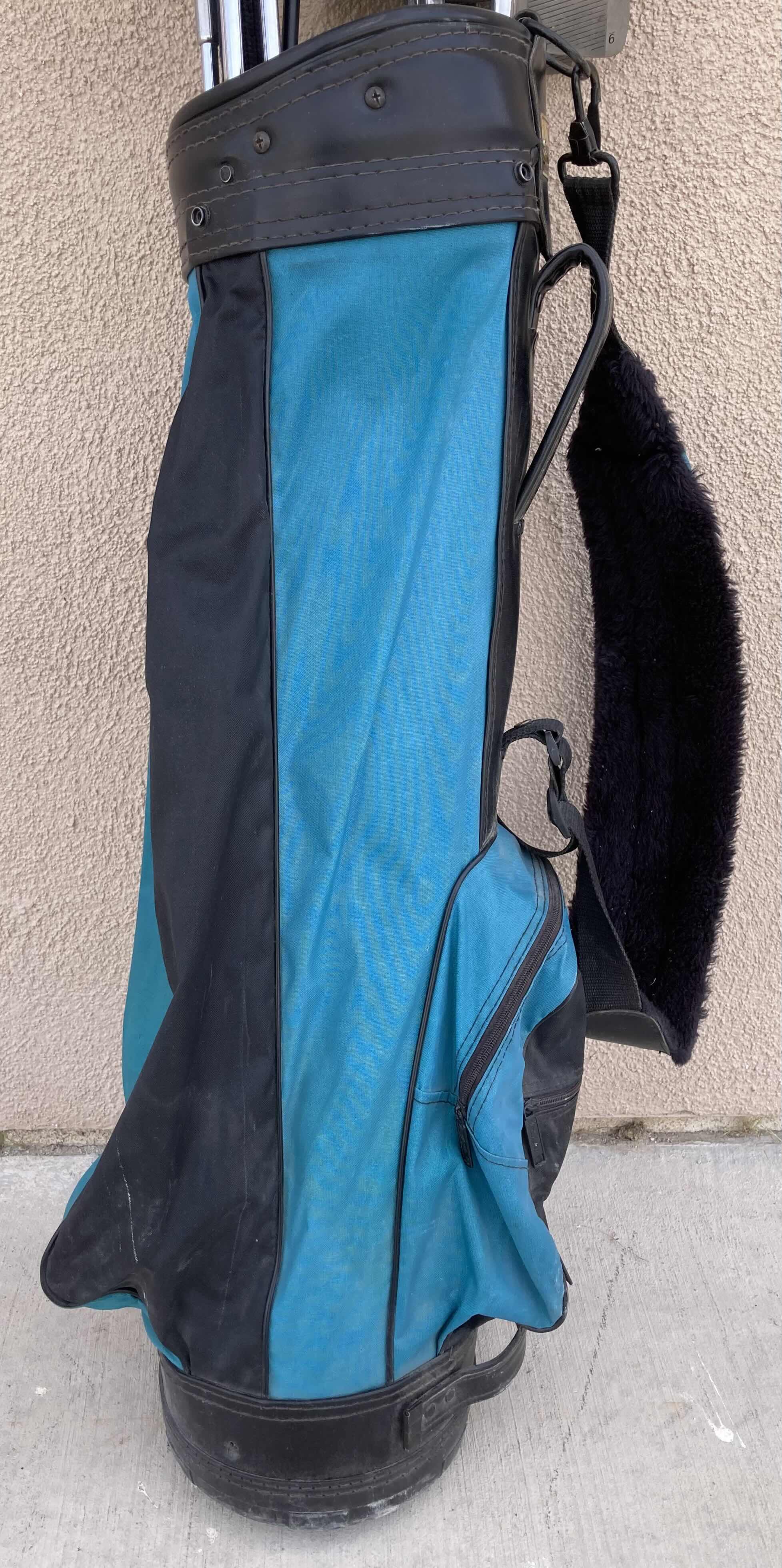 Photo 1 of MACGREGOR NYLON & LEATHER GOLF BAG W MIXED GOLF CLUB SET (15 CLUBS)