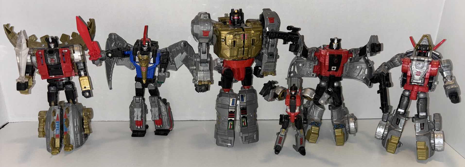 Photo 1 of 2021 BPF TRANSFORMERS VOLCANICUS DINOBOT 5 IN 1 POWER OF THE PRIMES W SLASH SET