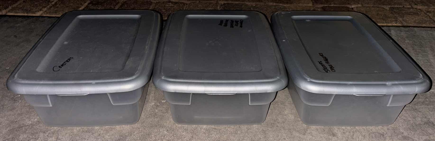 Photo 1 of STACKABLE 6 QT CLEAR TOTES W GRAY LIDS (3)
