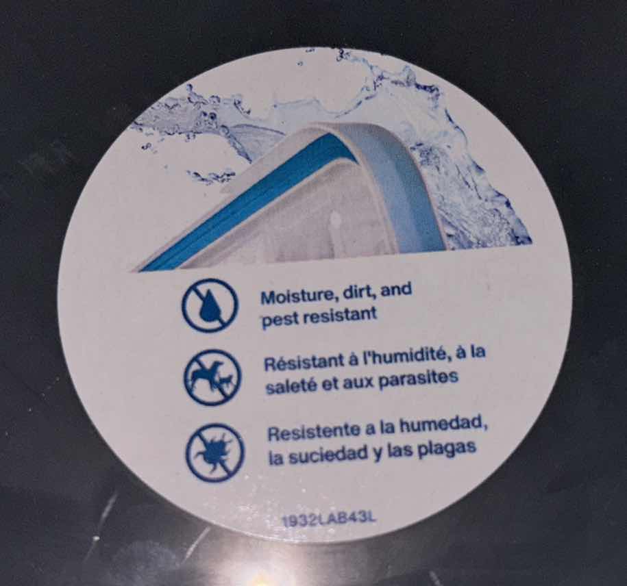 Photo 4 of STERILITE 54 QT GASKET BOX STORAGE BIN W LATCHED LIDS (2)