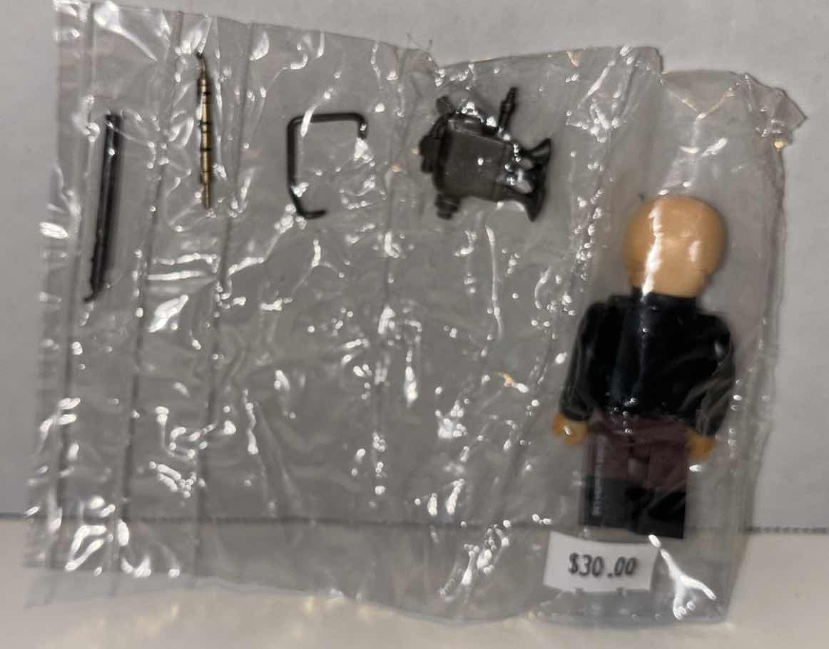 Photo 1 of 3-PACK TOMY MEDICOM STAR WARS KUBRICK SERIES 2 “CANTINA BAND MEMBER, TUSKEN RAIDER & GREEDO” MINI TOY FIGURES & ACCESSORIES **NO RETURNS**