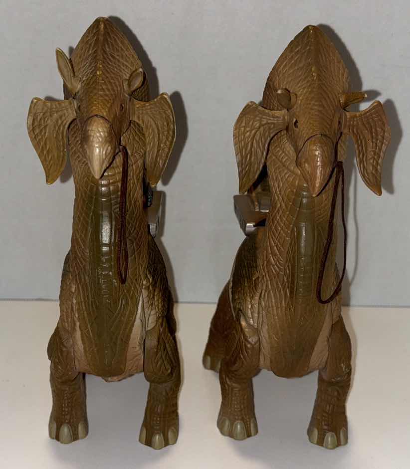 Photo 1 of 1997 HASBRO KENNER STAR WARS 2-PACK 9.25” ACTION FIGURE “RONTO BEAST”  (BOTH COMPLETE) **NO RETURNS**