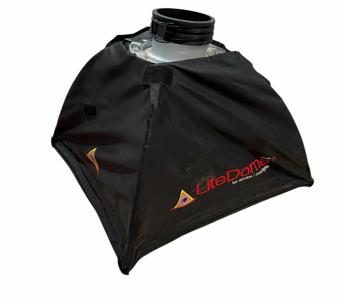 Photo 1 of PHOTOFLEX SMALL LITE DOME W SPEED RING