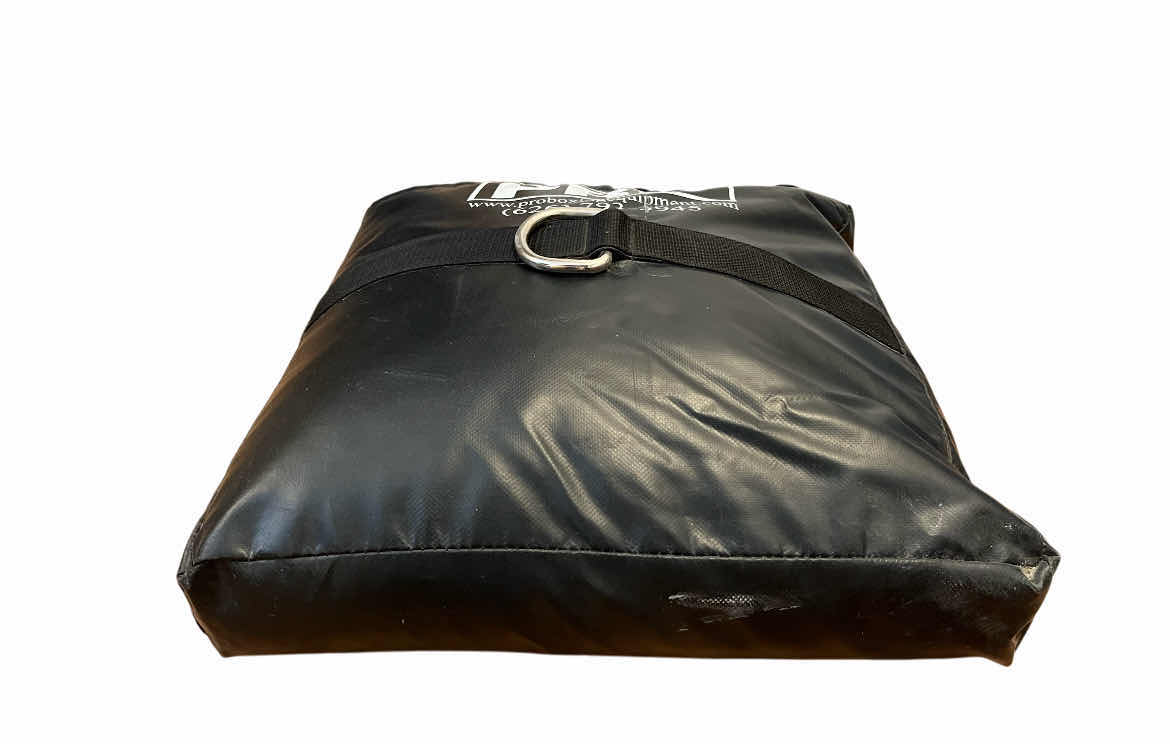 Photo 1 of PRO BOXING EQUIPMENT BLACK 100LB SANDBAG W D-RING 18” X 18” H5” (READ NOTES)
