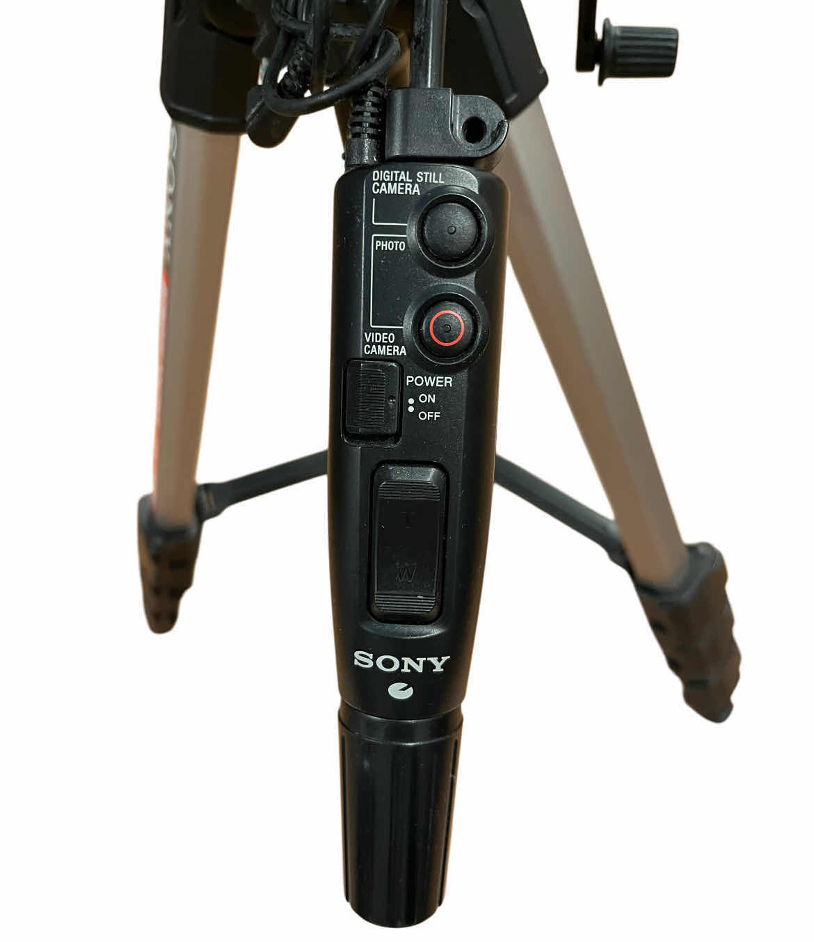 Photo 4 of SONY REMOTE CONTROL TRIPOD MODEL VCT-D680RM W BAG