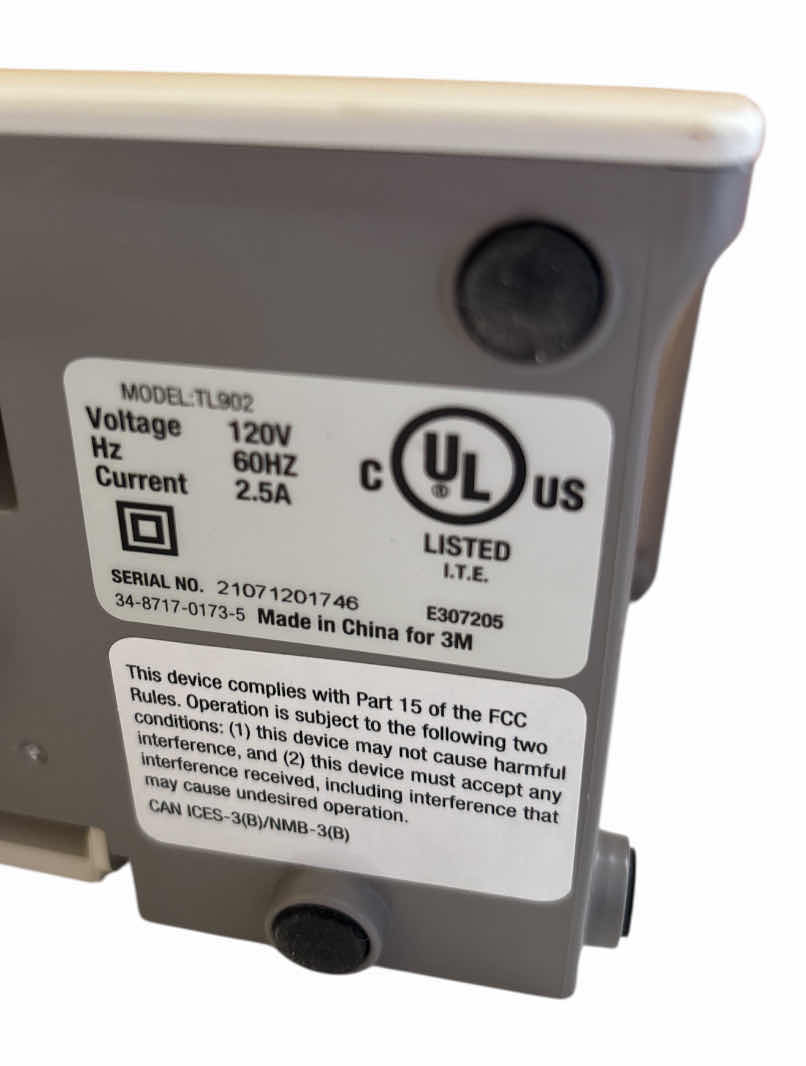 Photo 3 of SCOTCH THERMAL LAMINATOR (WHITE, TL902) & SCOTCH 65 CT 9” X 11” THERMAL LAMINATING CLEAR POUCHES (APPROX 65 CT)