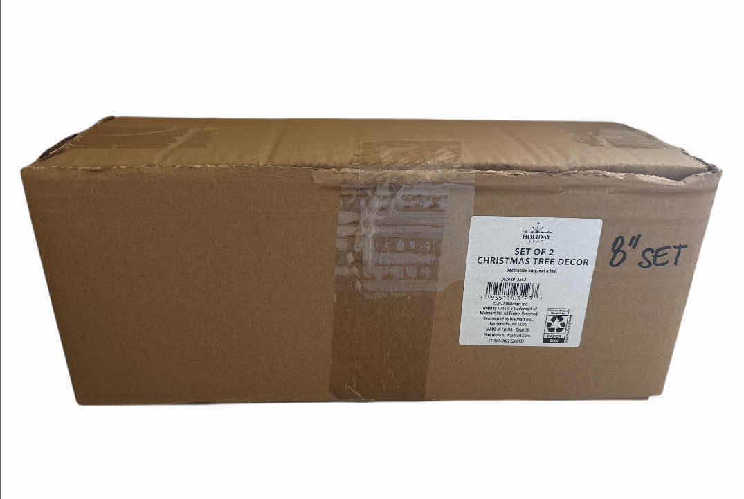 Photo 3 of NEW HOLIDAY TIME CHRISTMAS 8” TABLETOP CERAMIC HOLIDAY TREE DECOR SET OF 2 (WHITE/GREEN)