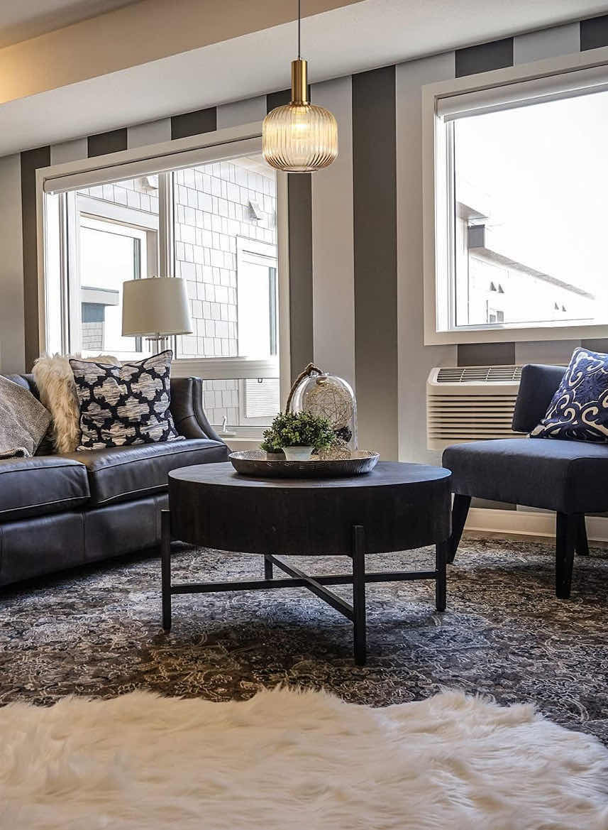 Photo 1 of NEW I-XUN MODERN PENDANT LIGHT FIXTURE, FARMHOUSE STRIPED AMBER GLASS W GOLD ACCENTS