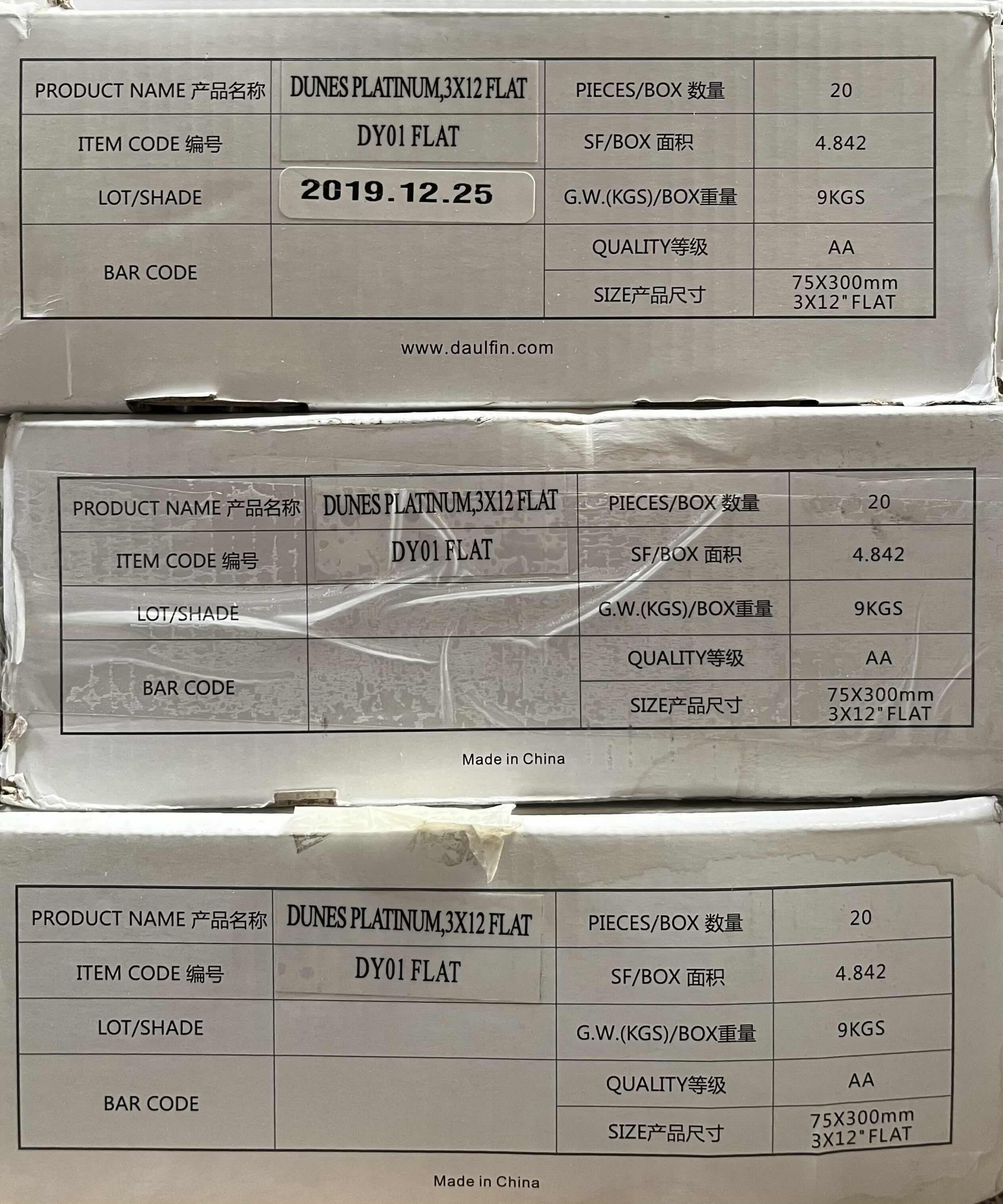 Photo 1 of ARIZONA TILE DUALFIN DUNE SERIES FLAT PLATINUM FINISH GLASS WALL TILES 3” X 12” (4.842SQFT PER CASE/3CASES APPROX. 14.526SQFT TOTAL) READ NOTES