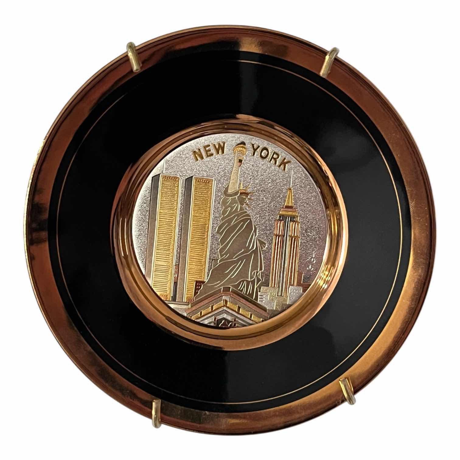 Photo 1 of ART OF CHOKIN 6” NEW YORK 24K GOLD EDGED COLLECTORS PLATE W WALL MOUNT