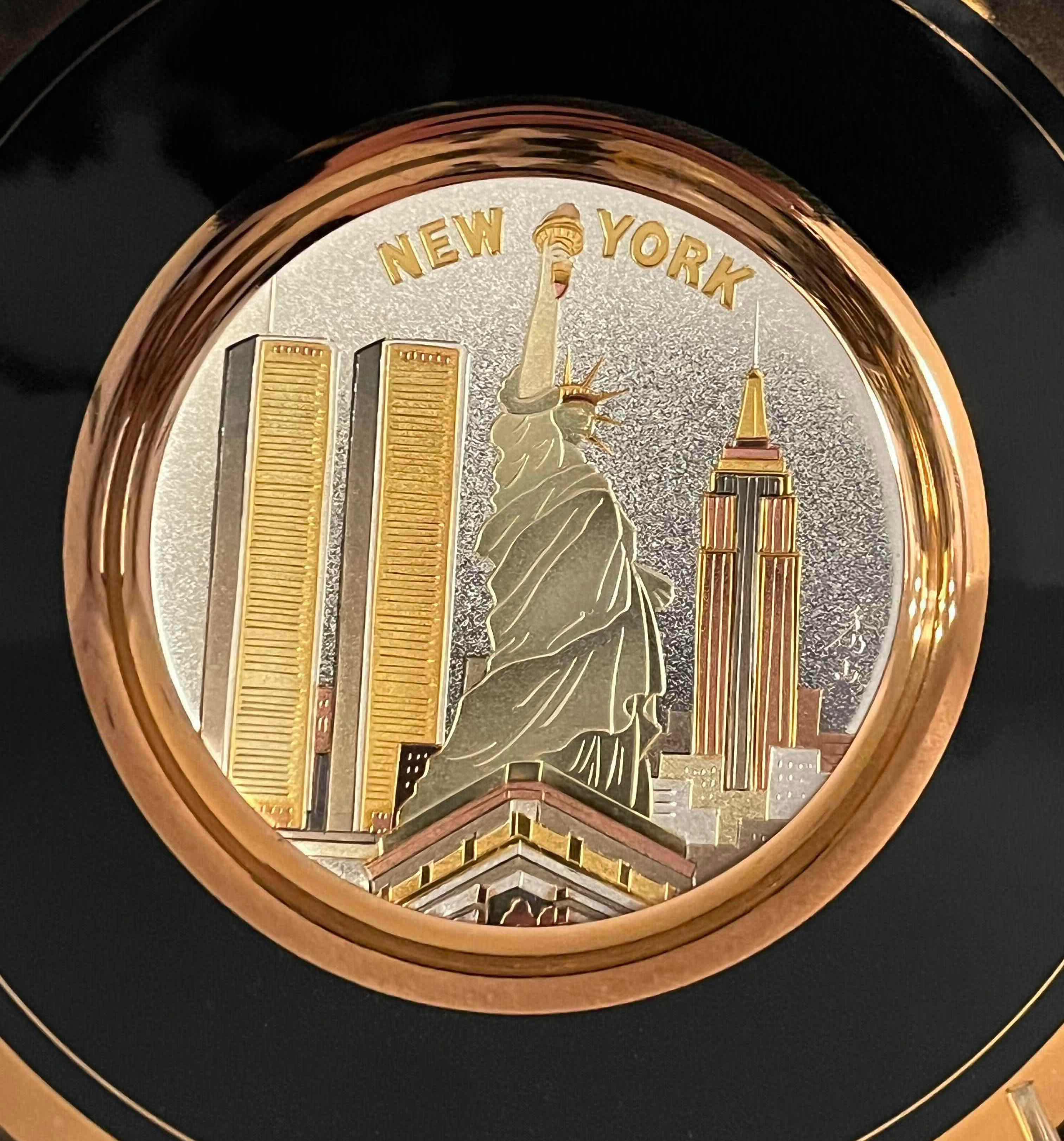 Photo 1 of ART OF CHOKIN 6” NEW YORK 24K GOLD EDGED COLLECTORS PLATE W WALL MOUNT