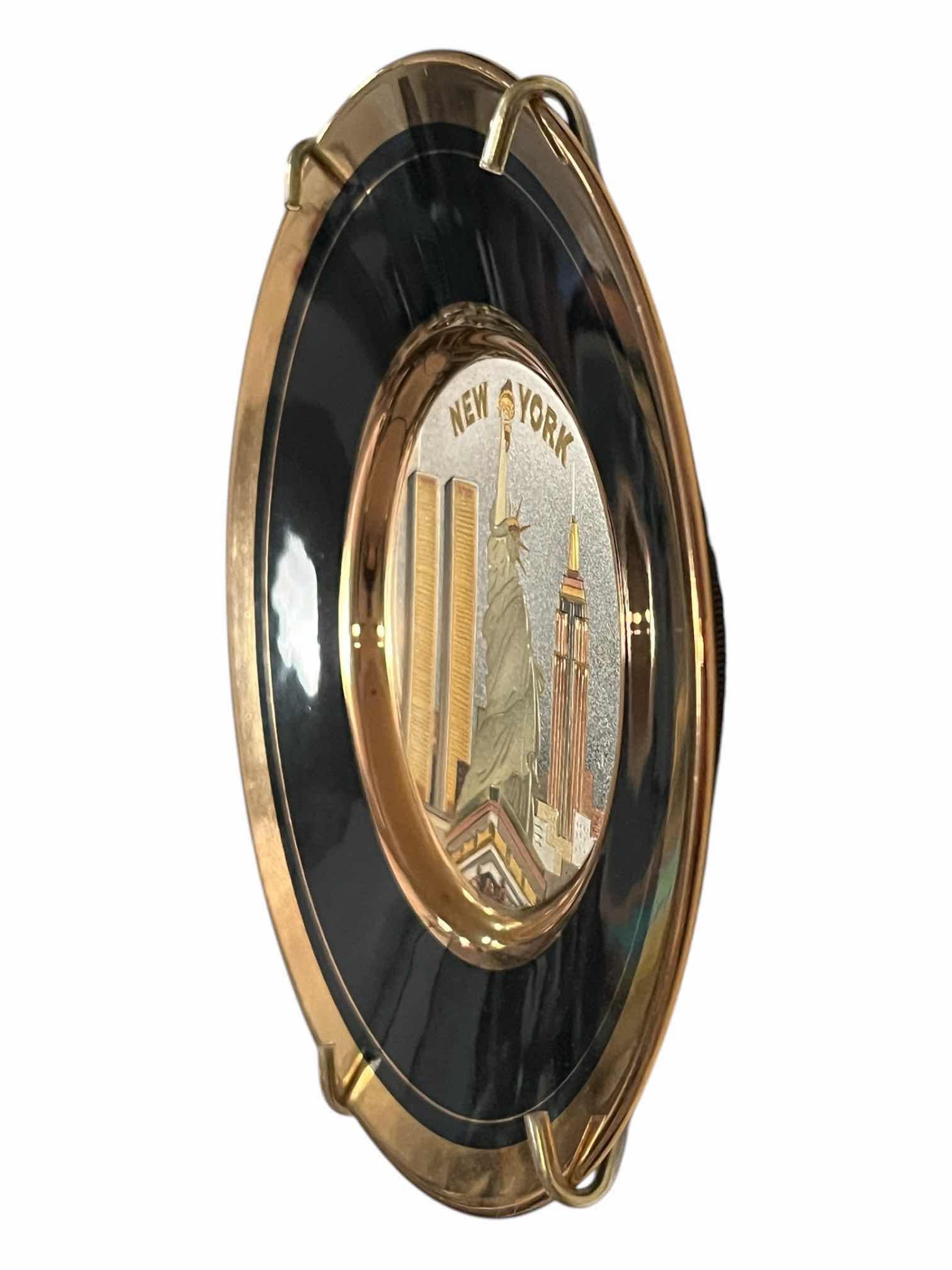 Photo 1 of ART OF CHOKIN 6” NEW YORK 24K GOLD EDGED COLLECTORS PLATE W WALL MOUNT