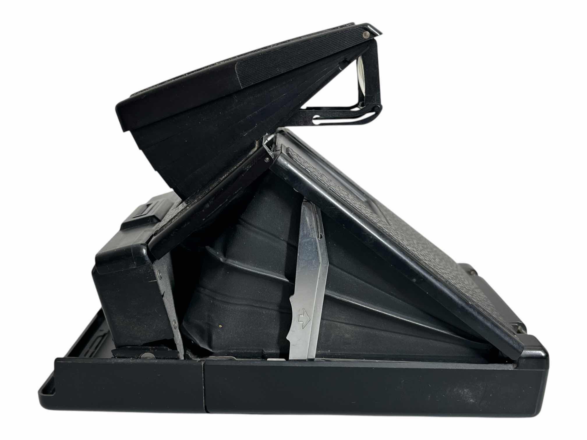 Photo 1 of POLAROID SX-70 LAND CAMERA ALPHA SE W ORIGINAL POLAROID CASE & MANUAL $600