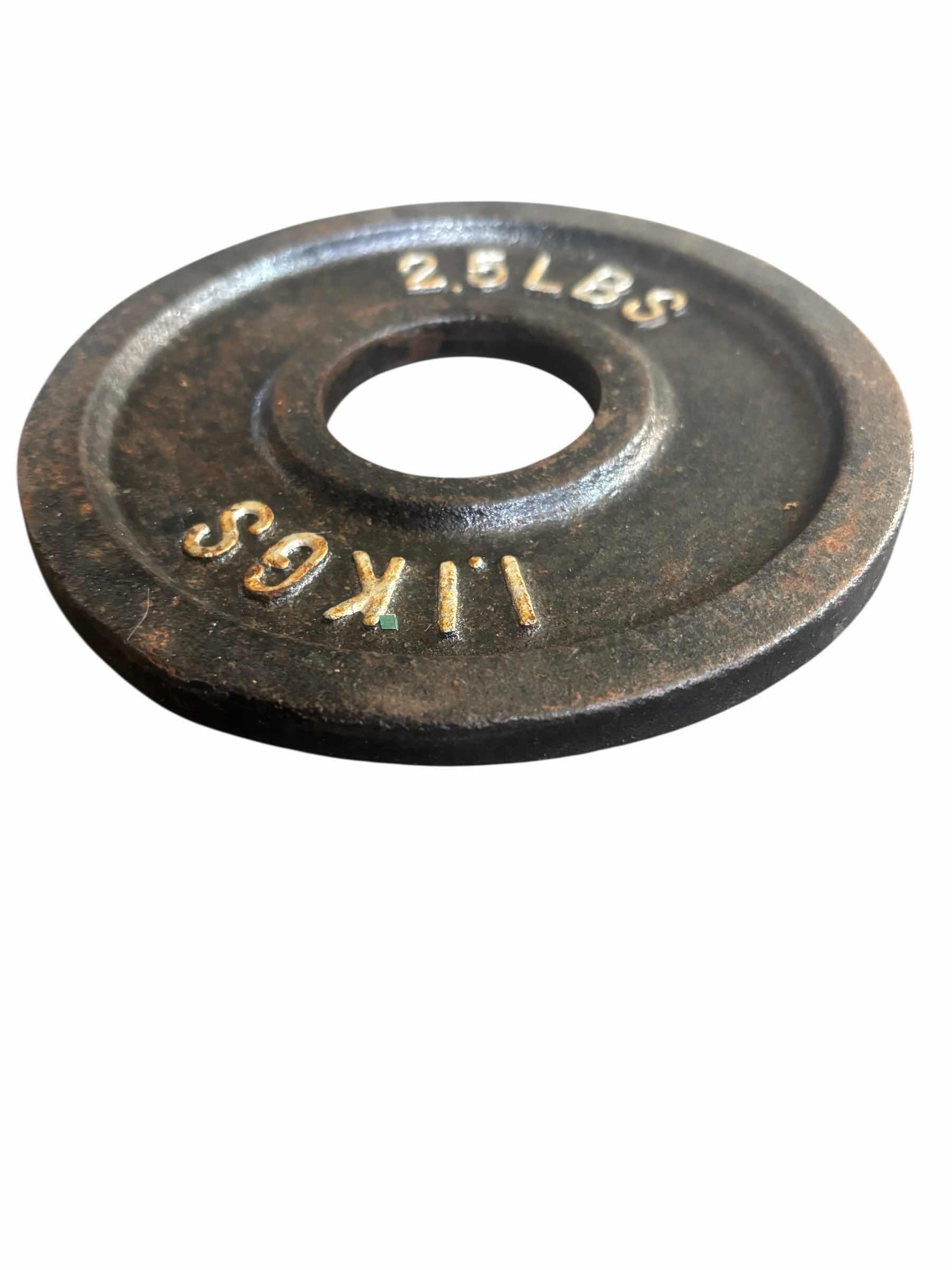 Photo 1 of 2.5LBS IRON PLATE