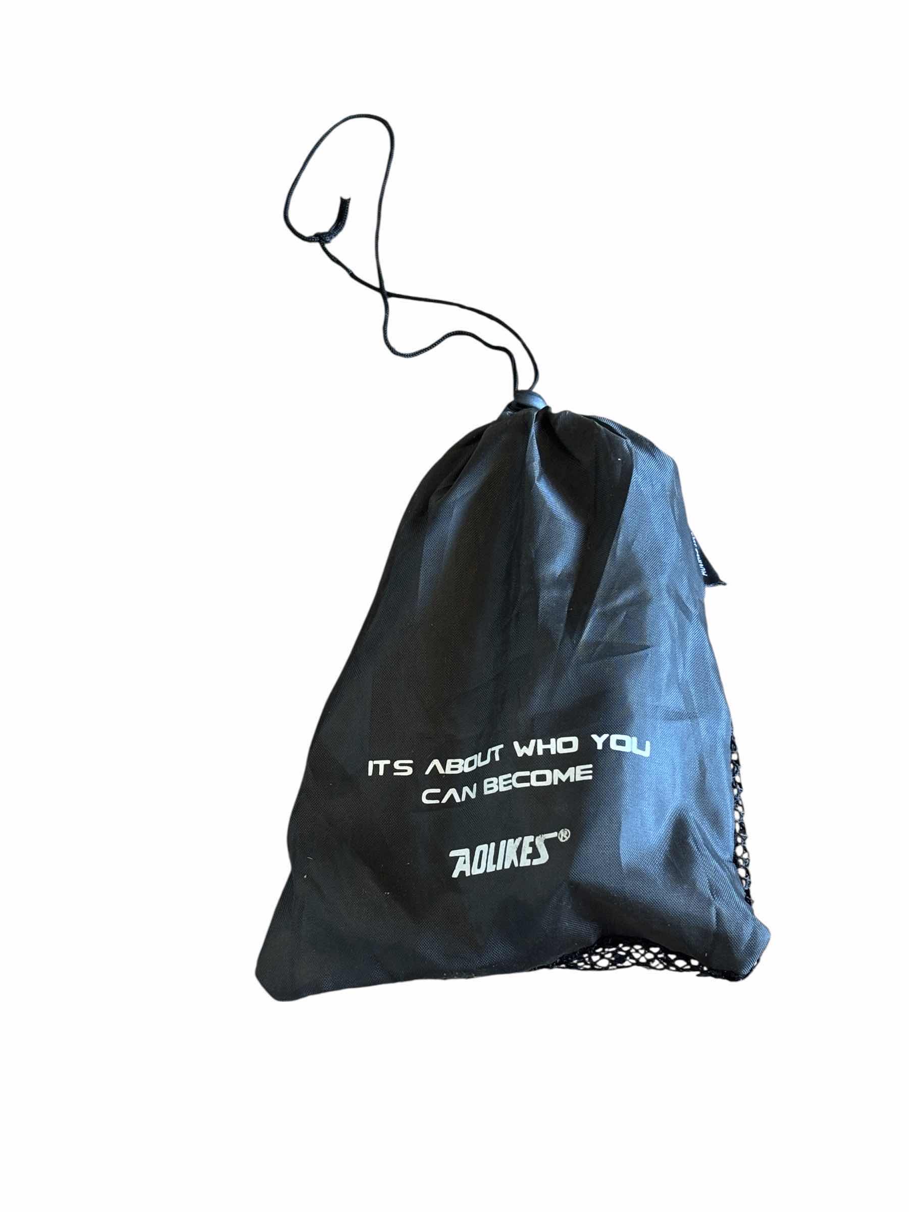 Photo 1 of AOLIKES WEIGHT LIFTING HOOKS 2PC